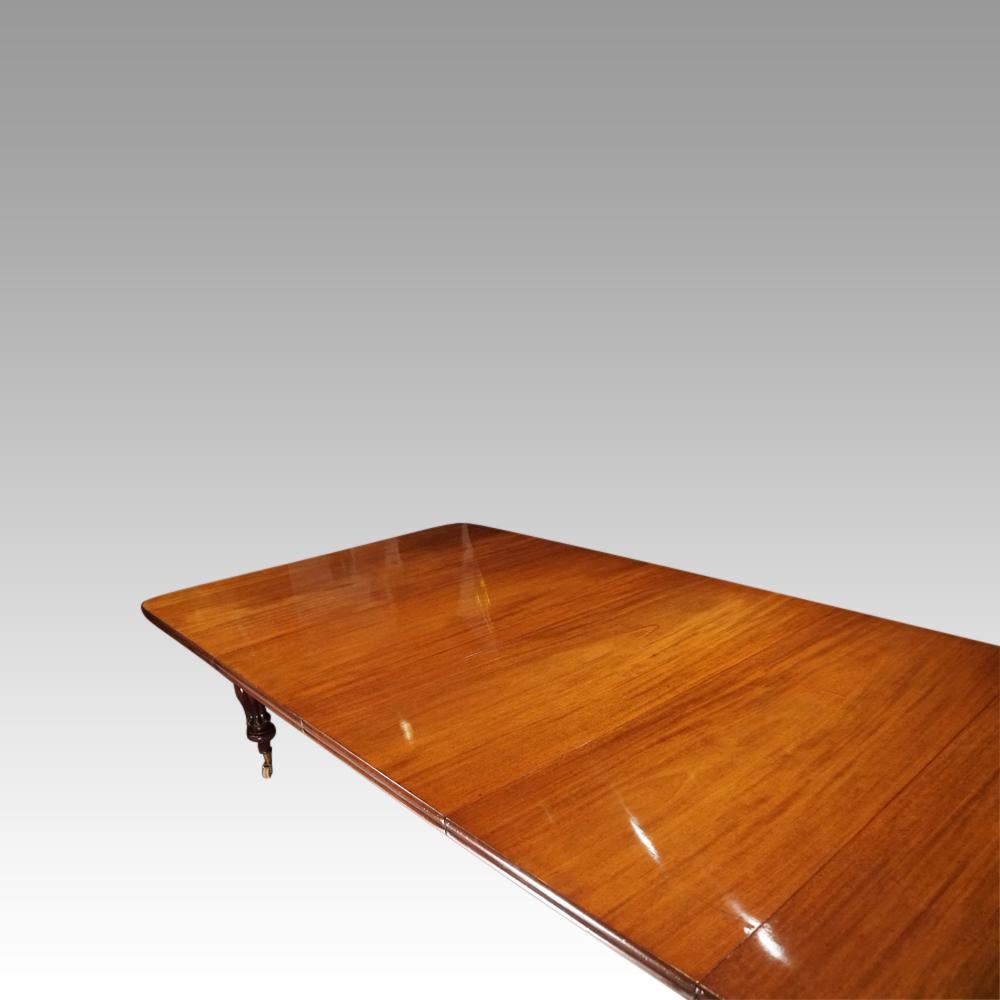 Large English Country Mansion Victorian 12+Seat Mahogany Dining Table circa 1860 For Sale 3