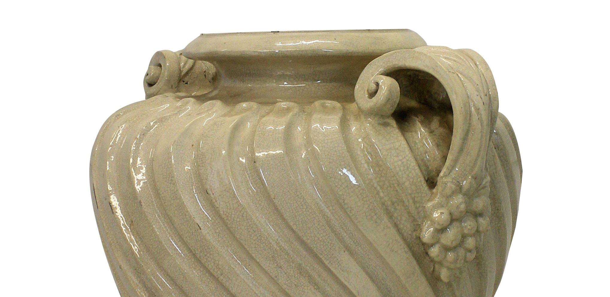 Large English Doulton Urn In Good Condition In London, GB