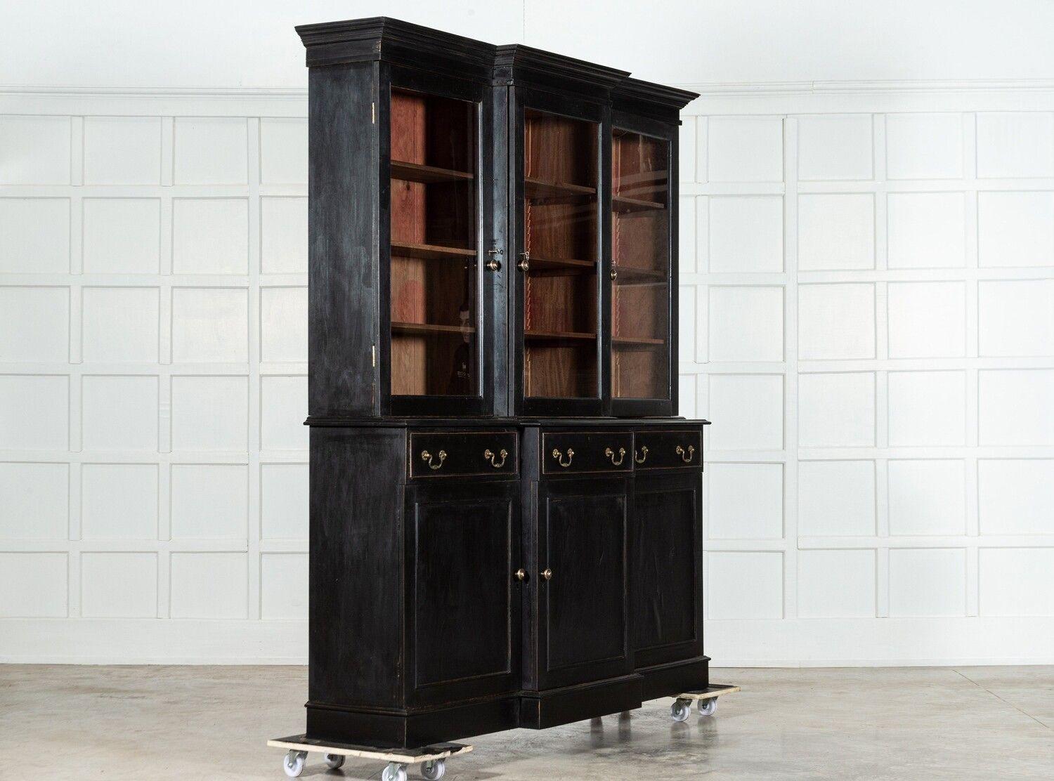 Large English Ebonised Mahogany Glazed Breakfront Bookcase In Good Condition For Sale In Staffordshire, GB