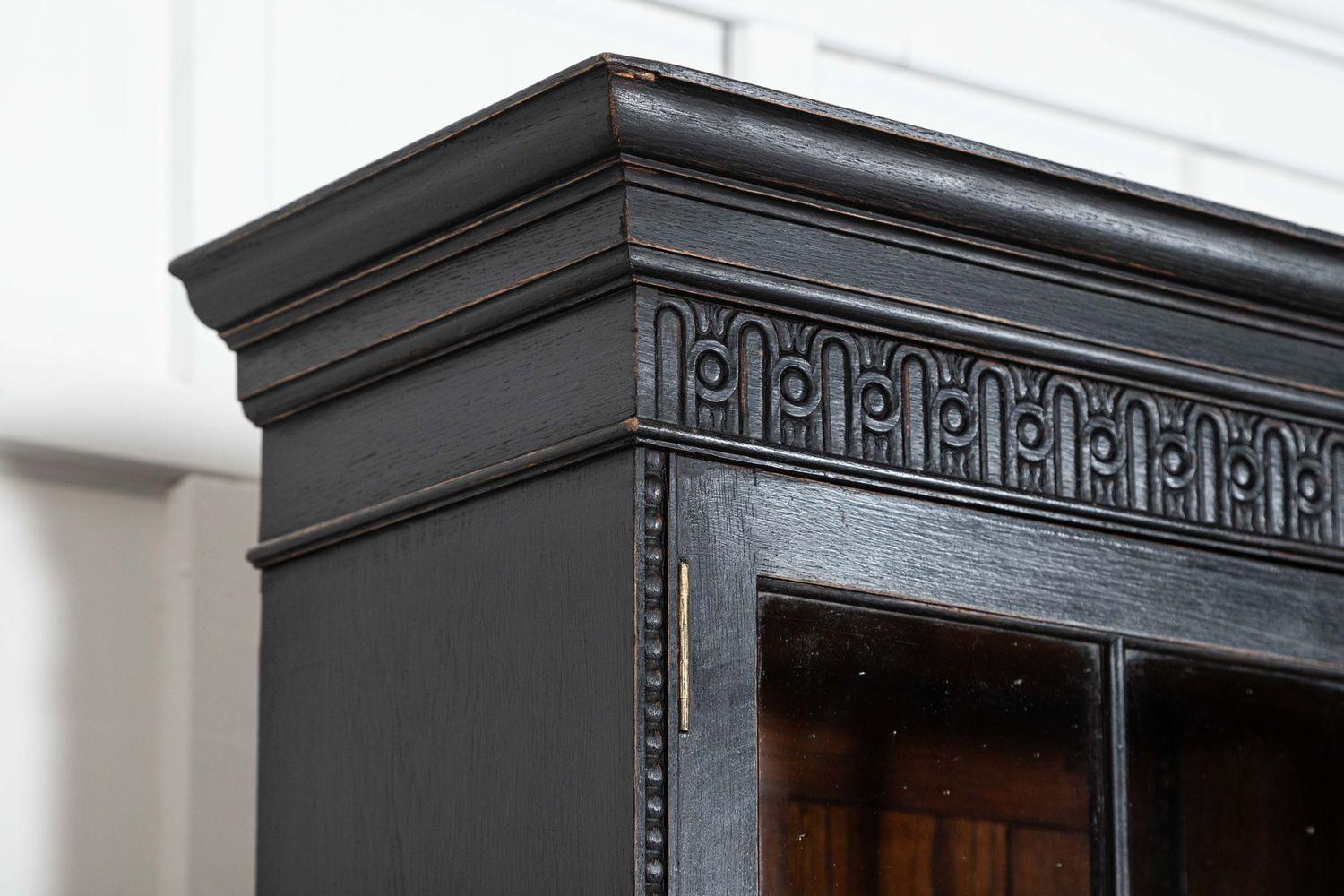 Grande armadio inglese in rovere ebanizzato Waring & Gillows in vendita 6