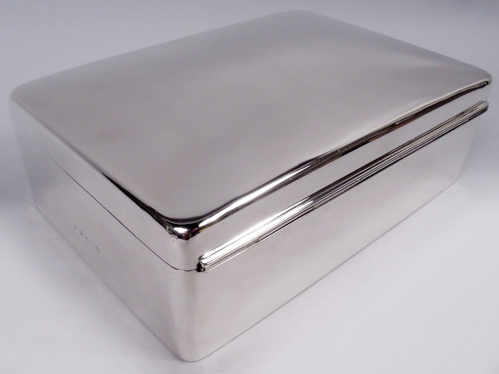 Large English Edwardian Sterling Silver Box, 1902 2