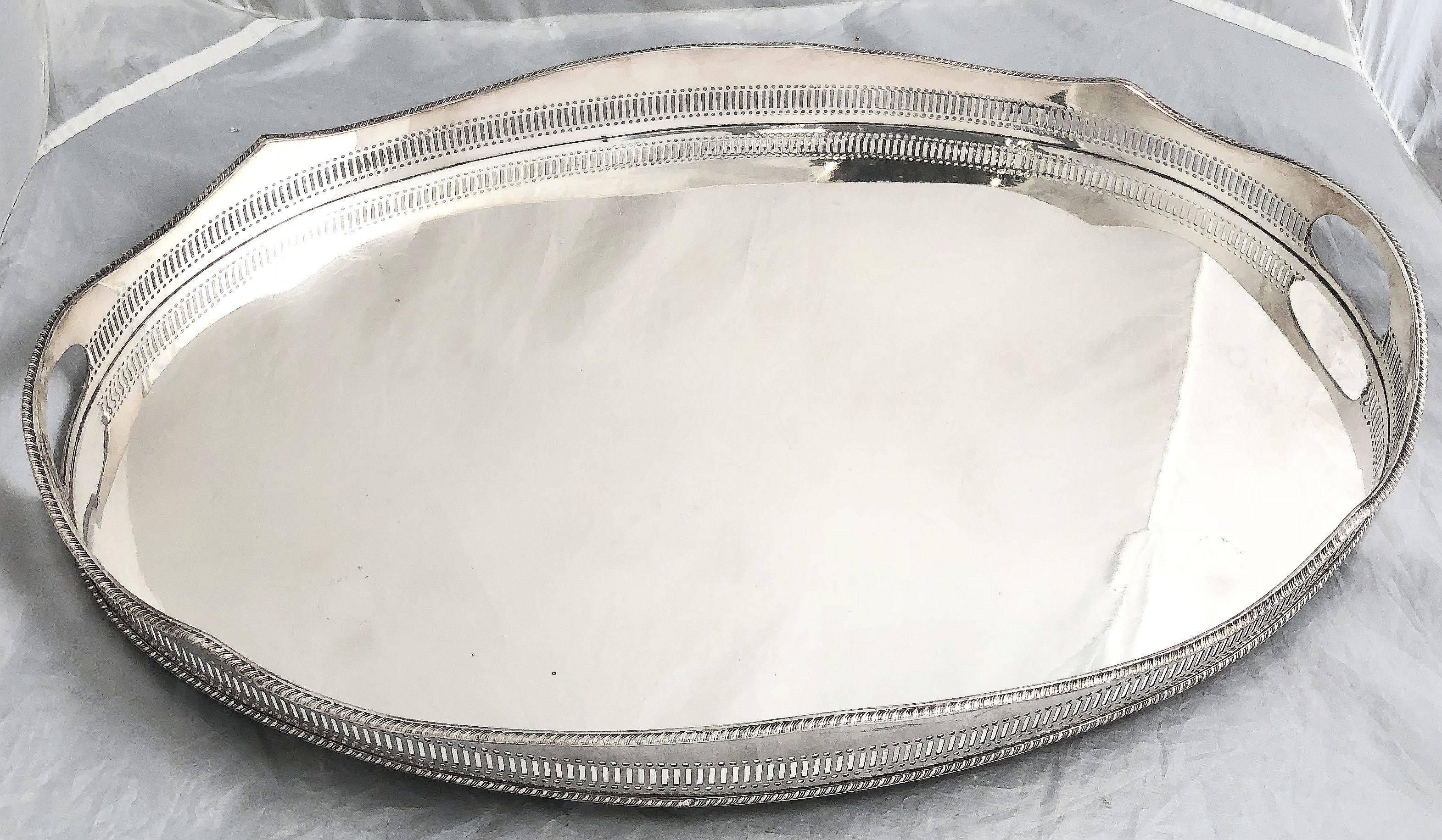 Large English Gallery Serving Tray In Excellent Condition In Austin, TX