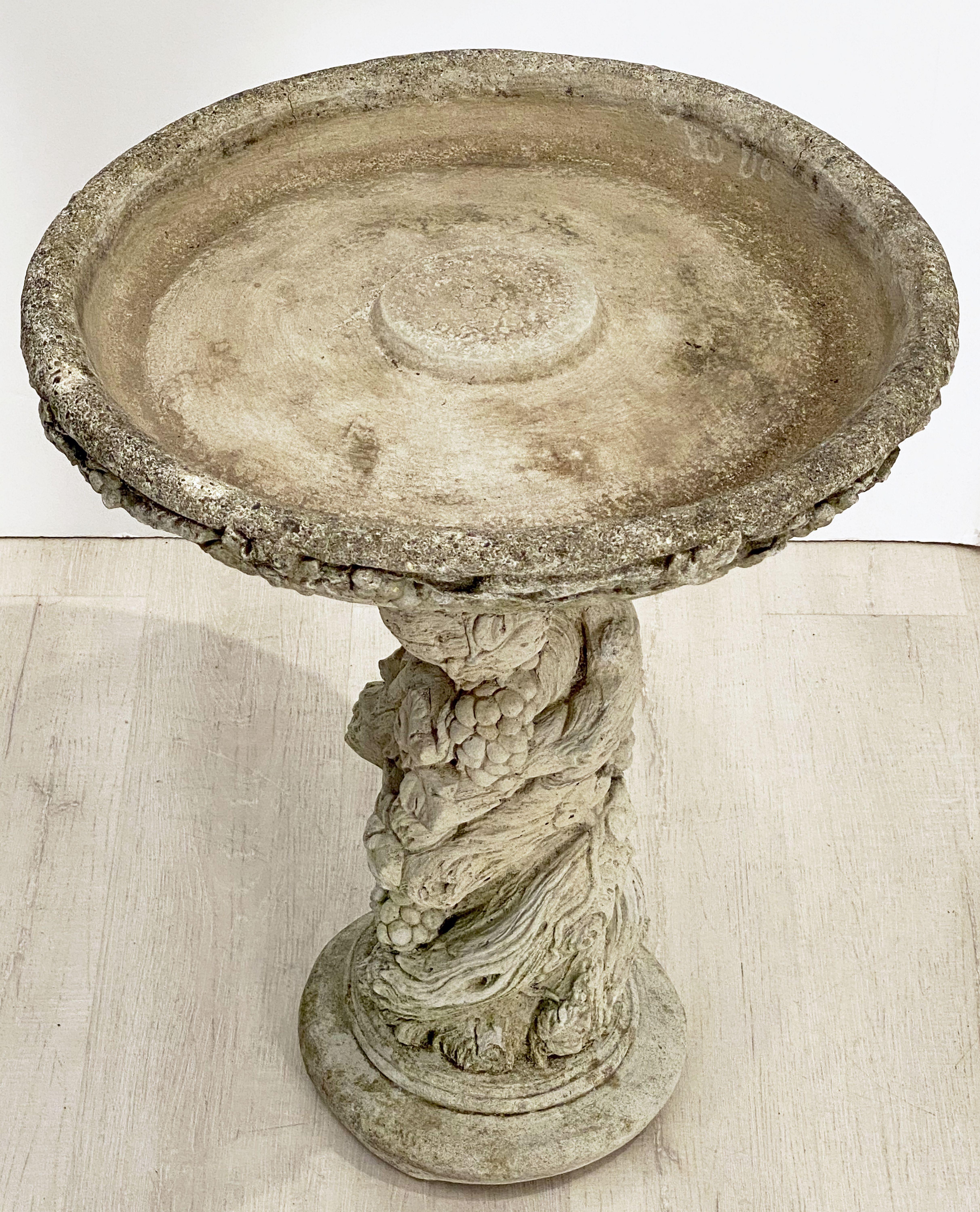 20th Century Large English Garden Stone Bird Bath with Faux Bois Relief