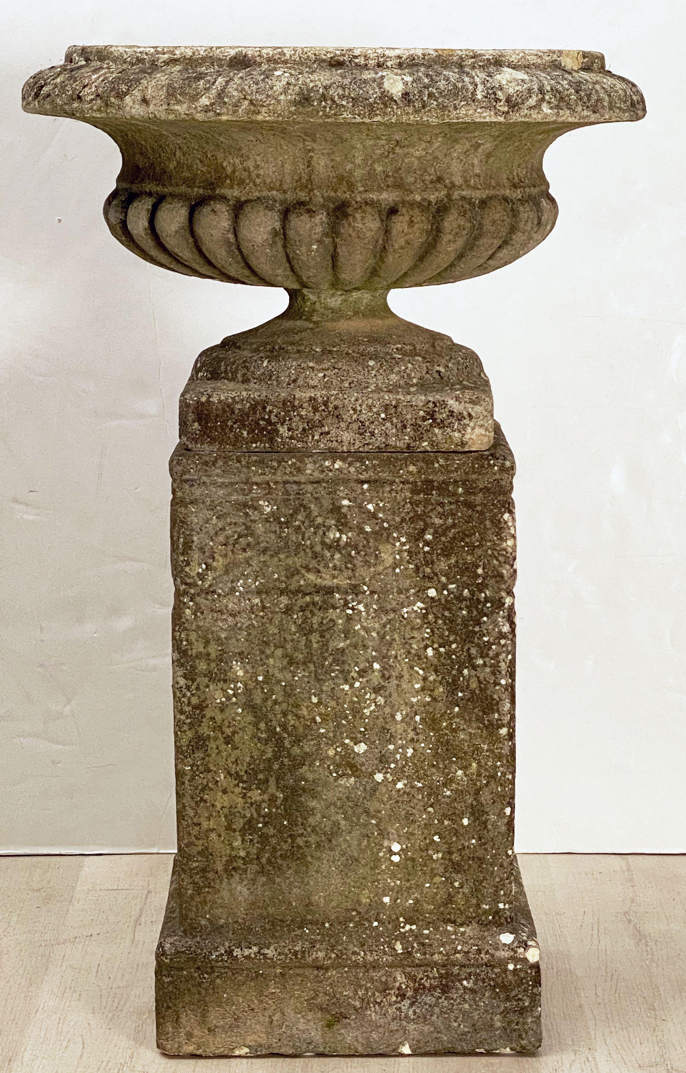English Garden Stone Urn or Planter Pot on Plinth Base in the Classical Style For Sale 1