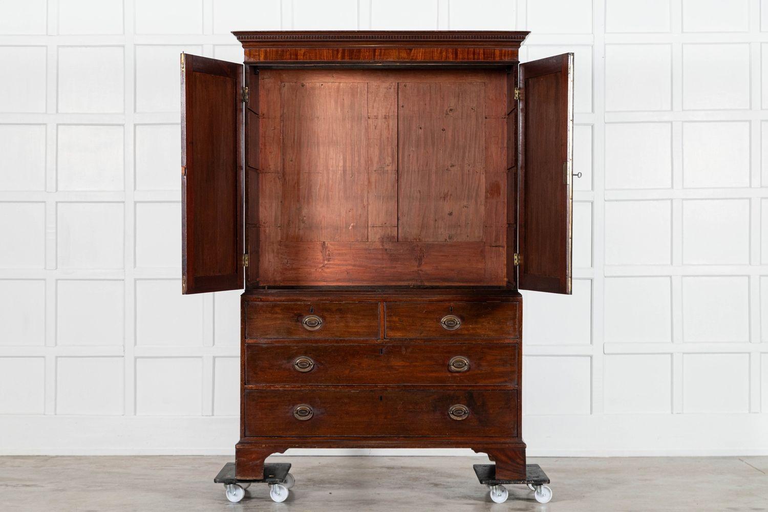 circa 1800
Large English George III Mahogany Linen Press
sku 1953
Together W126 x D60 x H190 cm
Base W119 x D59 x H79 cm
Top W126 x D60 x H111 cm
Weight 88 kg