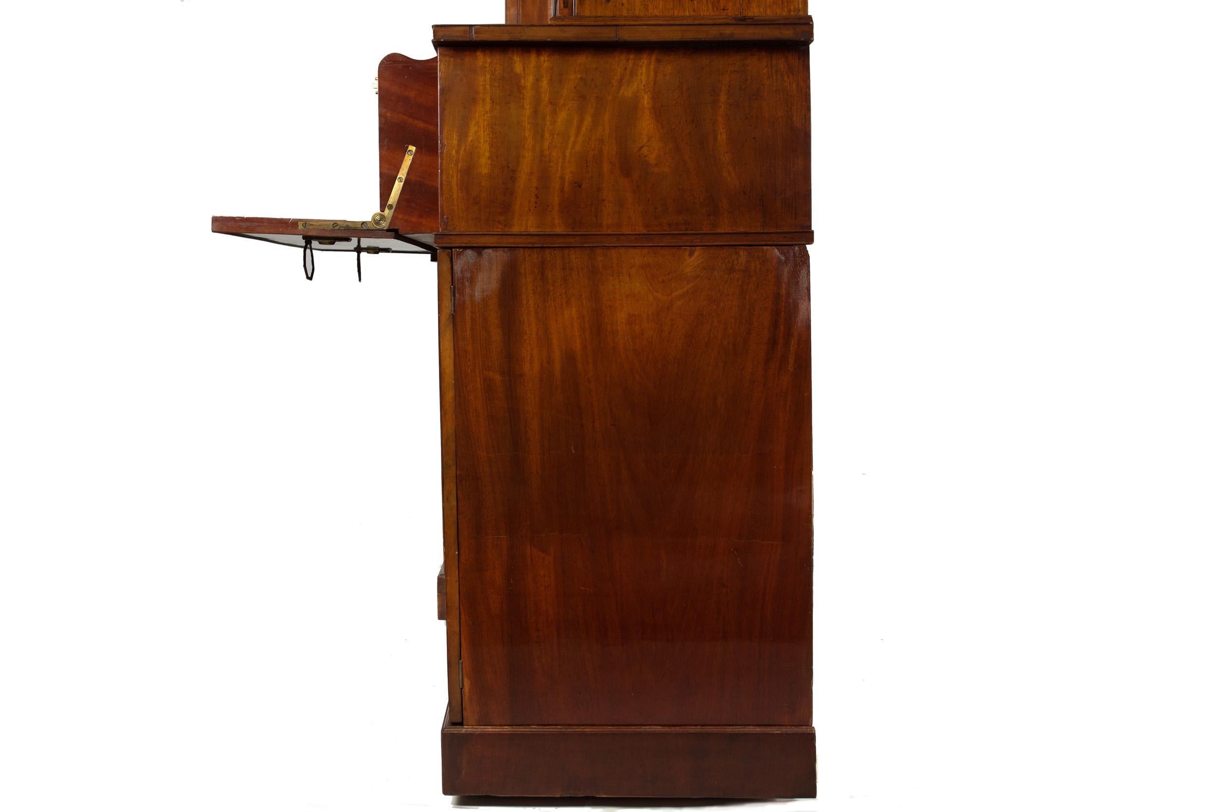 Large English George III Style Antique Mahogany Library Bookcase Breakfront In Good Condition In Shippensburg, PA