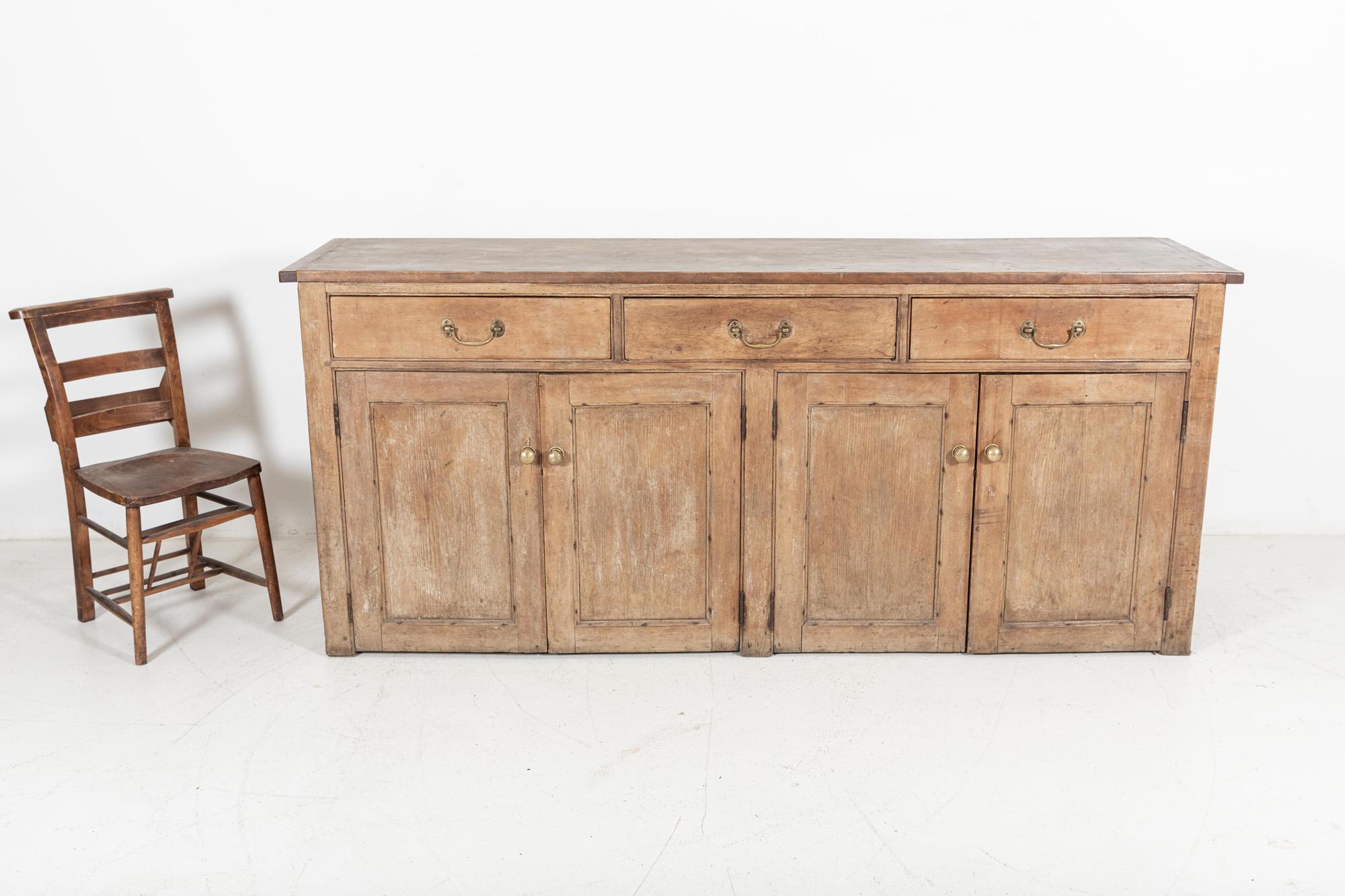 Circa 1810

Large Estate Made Georgian Farmhouse Dresser Base with breadboard ends & fruitwood top.

In original finish.

Measures: W220 x D56 x H96cm.

 