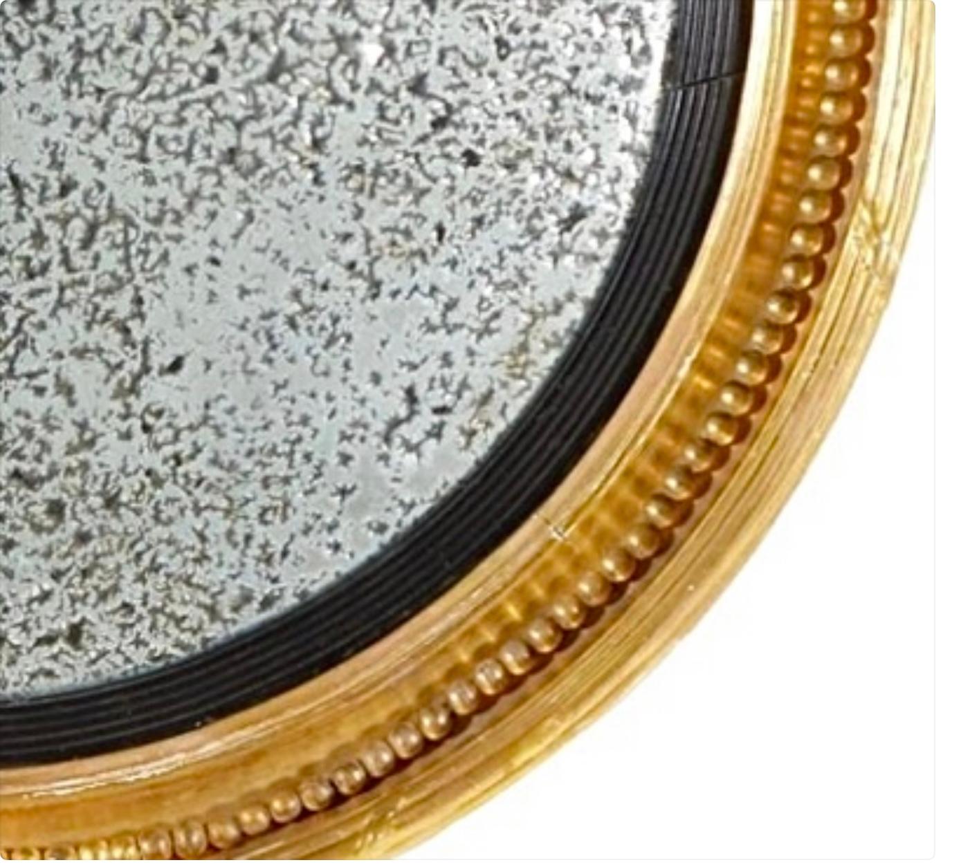 XIXe siècle Grand miroir convexe à œil de bœuf en bois doré anglais, par Charles Nosotti en vente