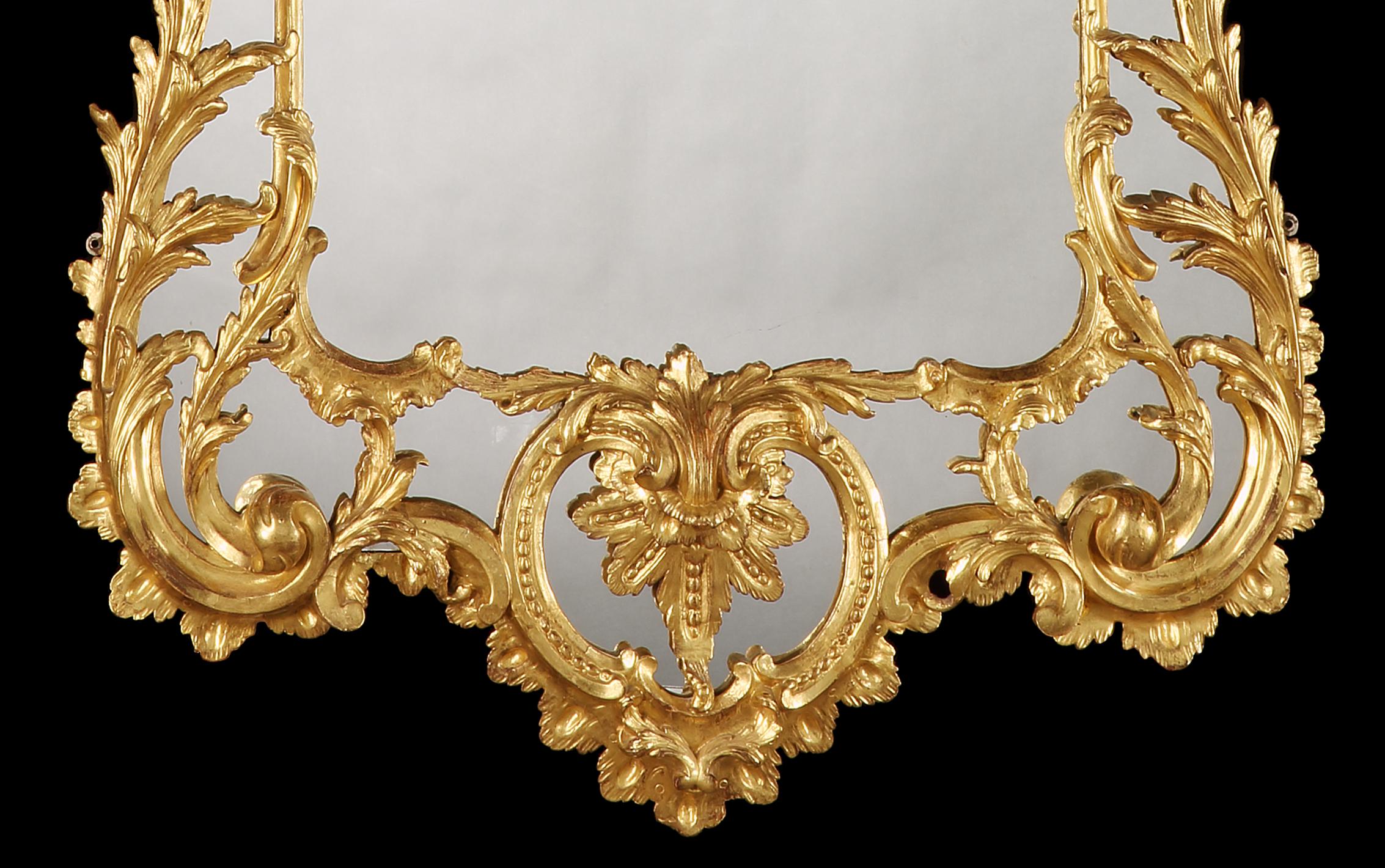 Großer englischer Spiegel aus vergoldetem Holz im Stil des 18. Jahrhunderts (George II.) im Angebot