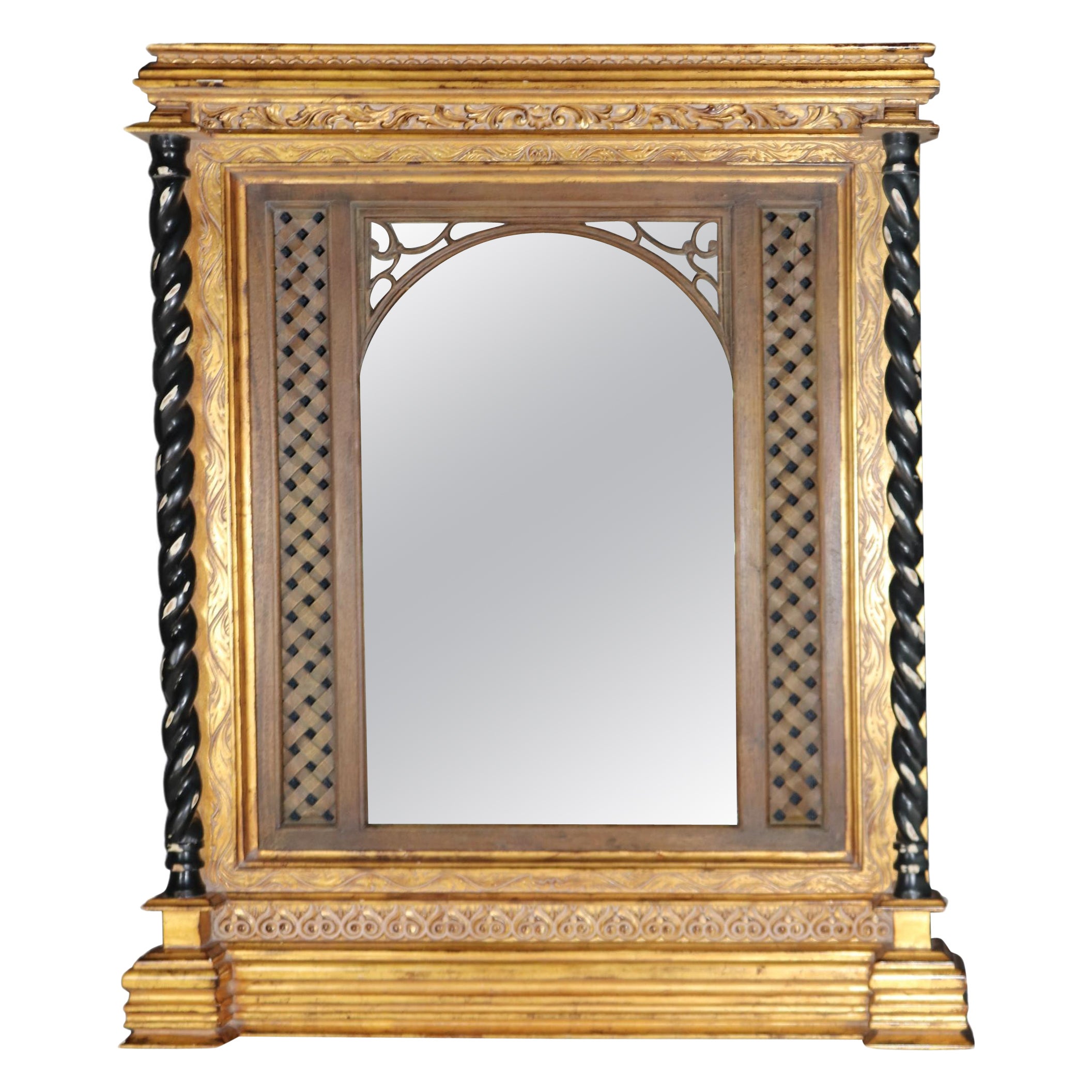 Gran espejo de chimenea gótico inglés de estilo continental, ebonizado y dorado en venta