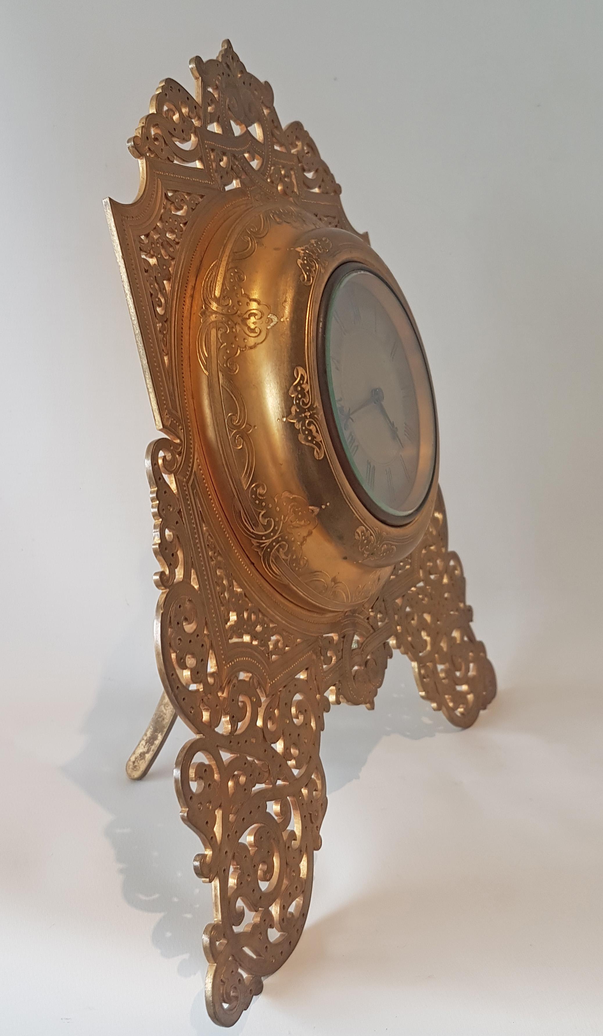 Große englische Goldbronze- Strut-Uhr aus dem späten 19. Jahrhundert in der Art von Cole (Englisch) im Angebot