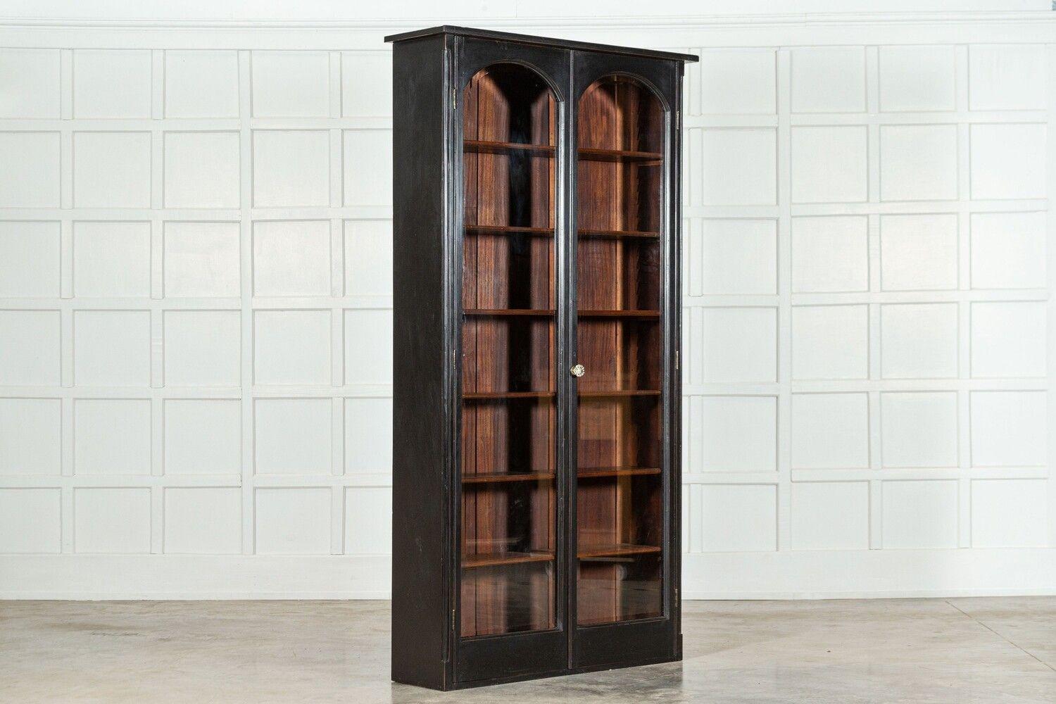 Large English Mahogany Glazed Bookcase / Vitrine In Good Condition For Sale In Staffordshire, GB