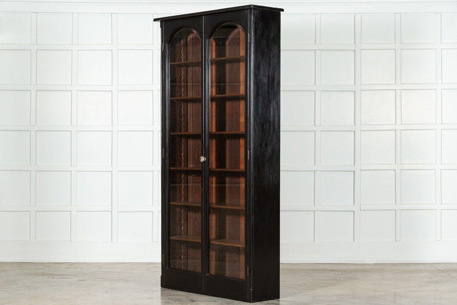 Large English Mahogany Glazed Bookcase / Vitrine For Sale 1