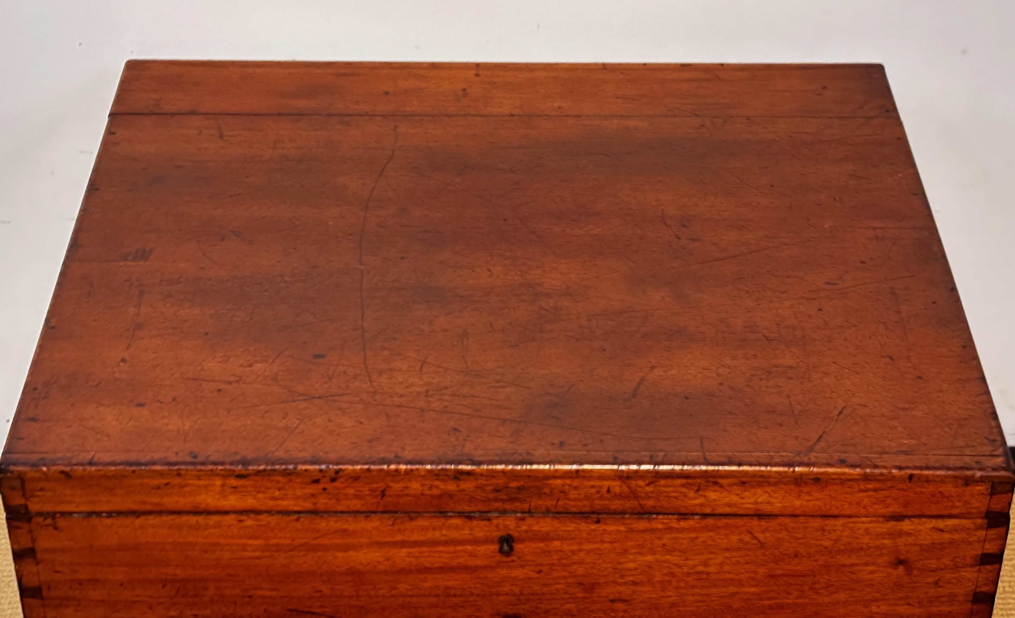 Large English Mahogany Silverware Flatware / Collectors Trunk Circa 1900 For Sale 2