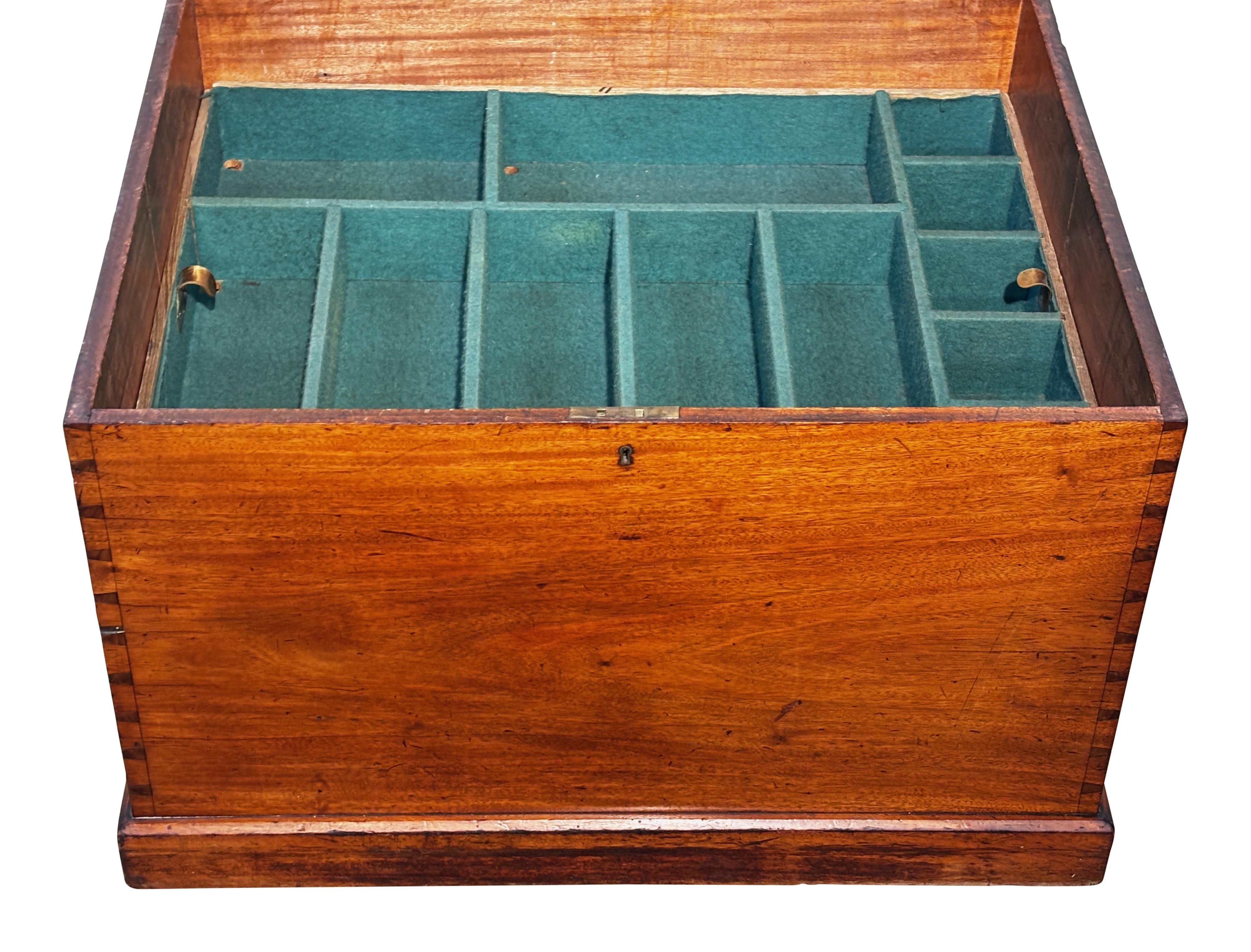 Large English Mahogany Silverware Flatware / Collectors Trunk Circa 1900 For Sale 4