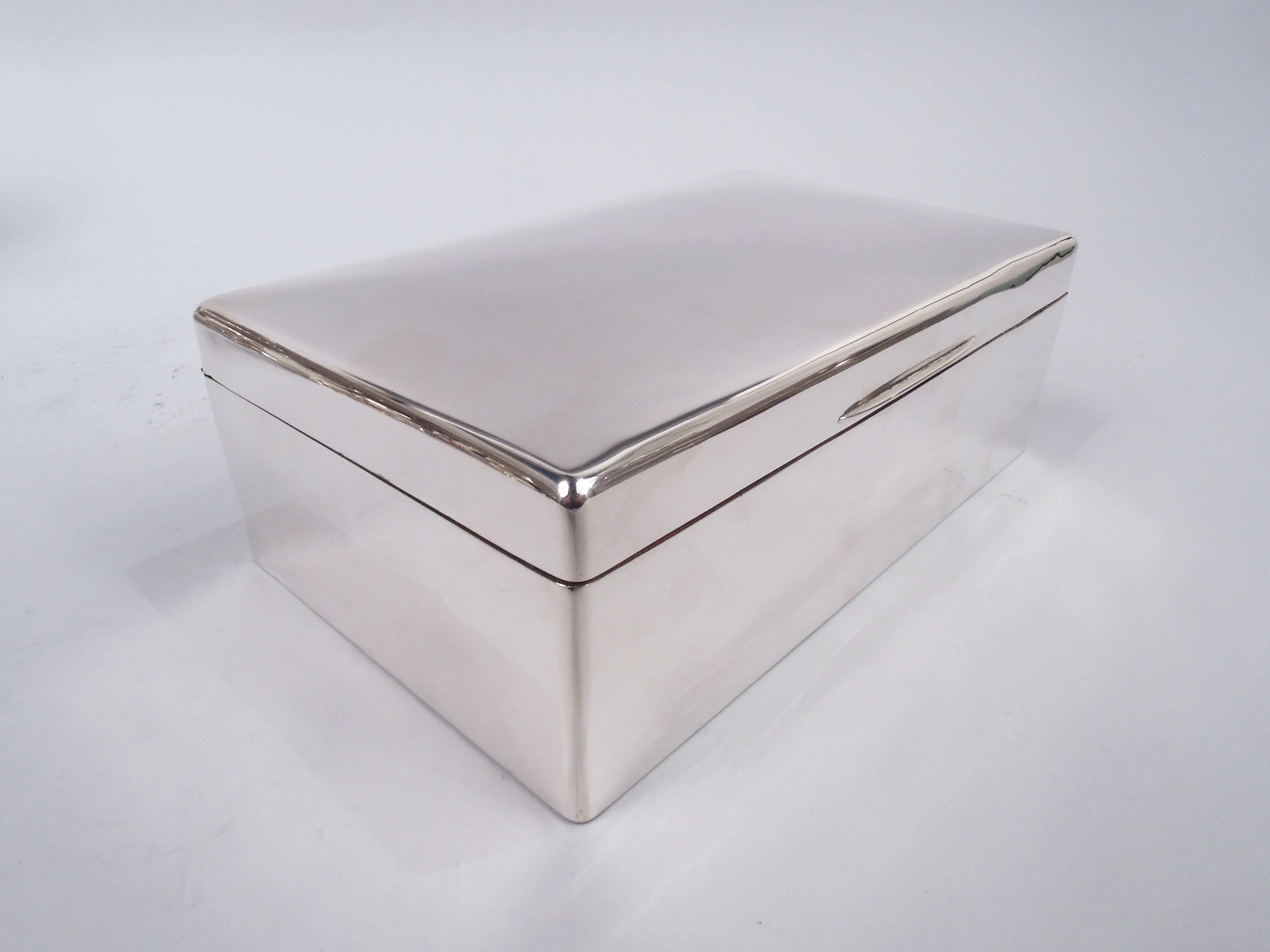 Early 20th Century Large English Modern Sterling Silver Box, 1914 For Sale