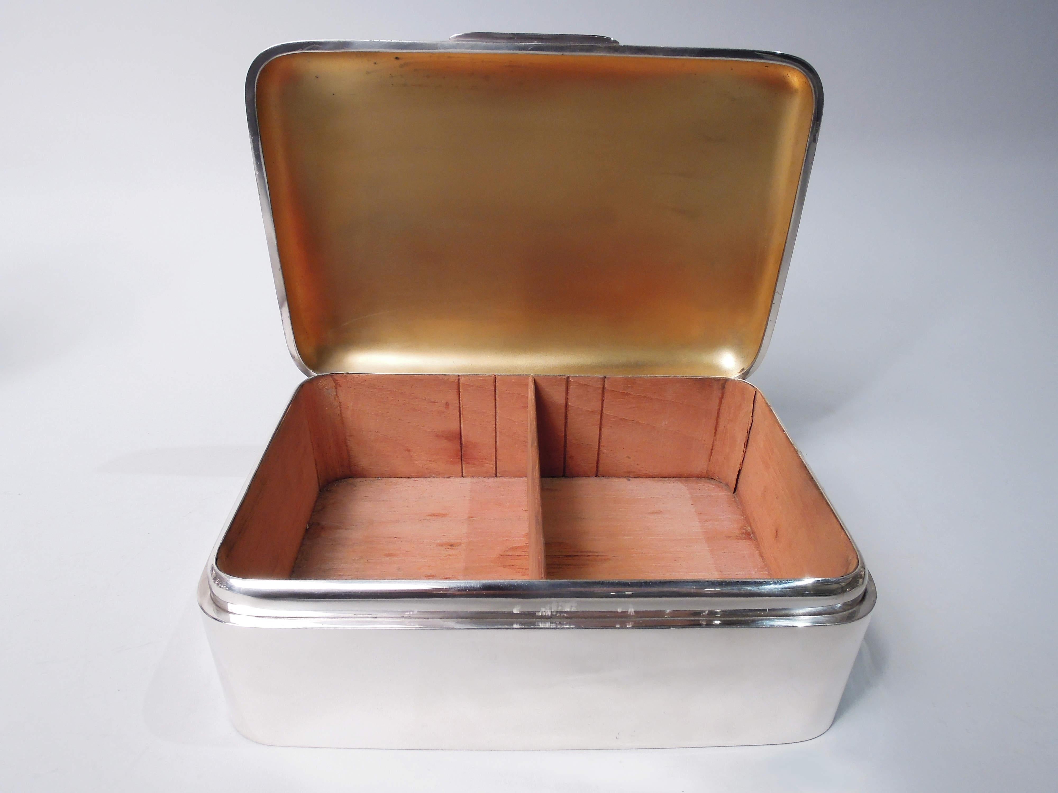 Large English Modern Sterling Silver Box, 1927 2