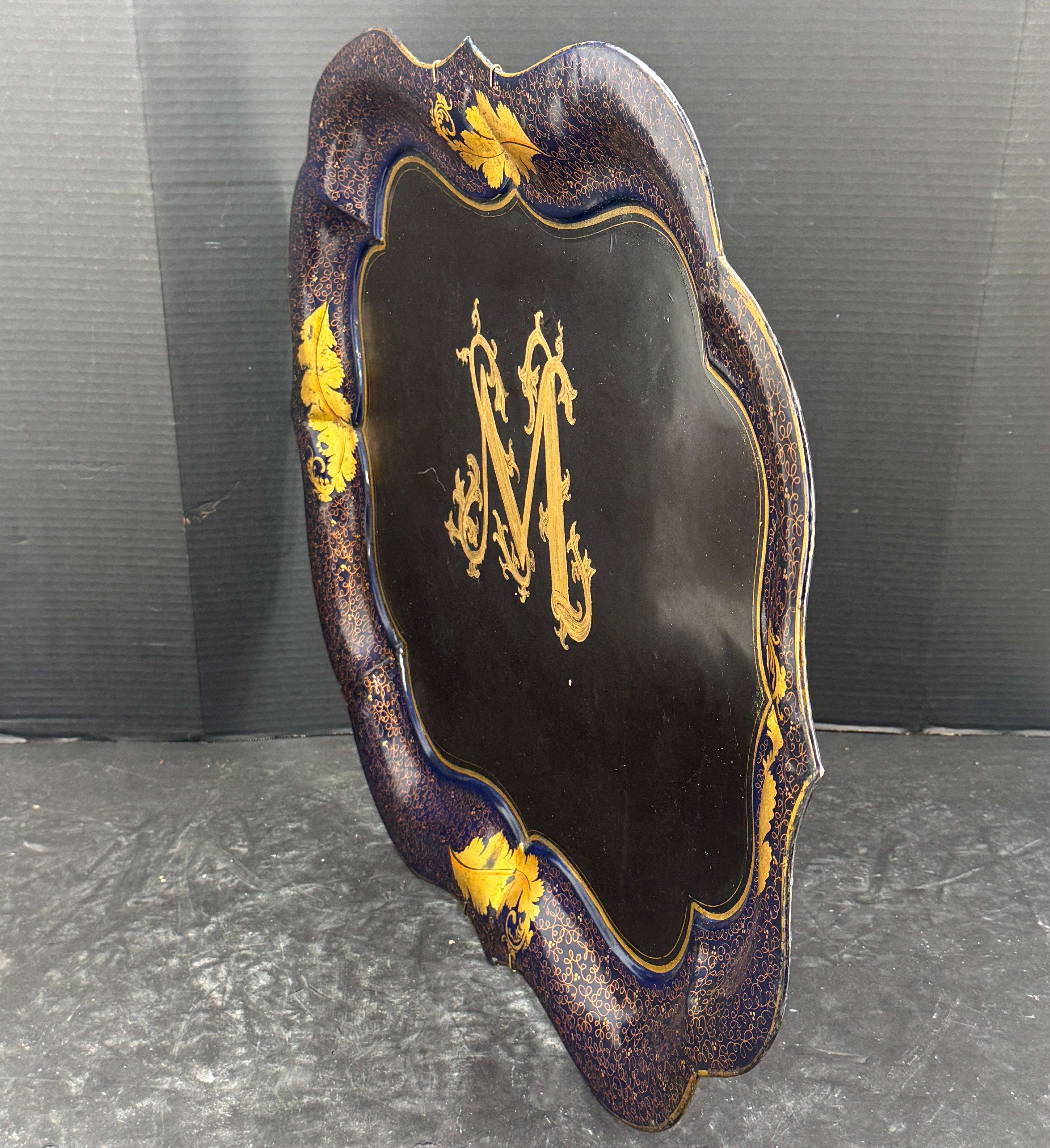 Large English Monogrammed M Painted Tole Serving Tray For Sale 6