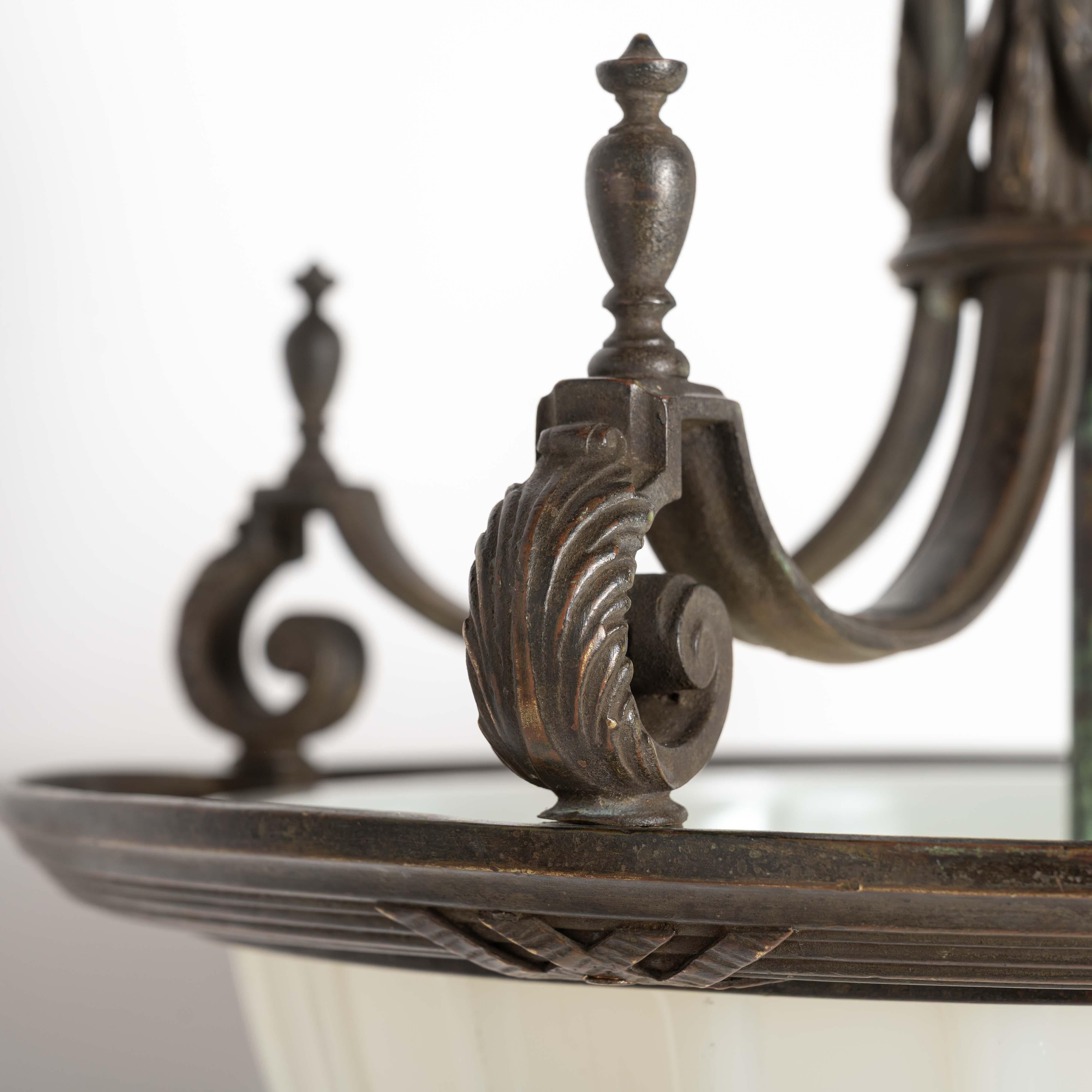 Grande placca di vetro inglese con pietra di luna incastonata in una cornice di bronzo fuso di alta qualità in vendita 6