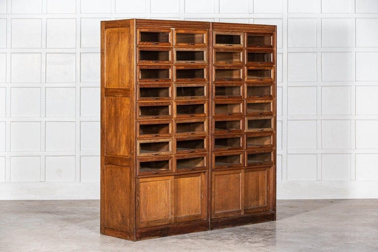 Grande armoire Haberdashery en chêne anglais En vente sur 1stDibs