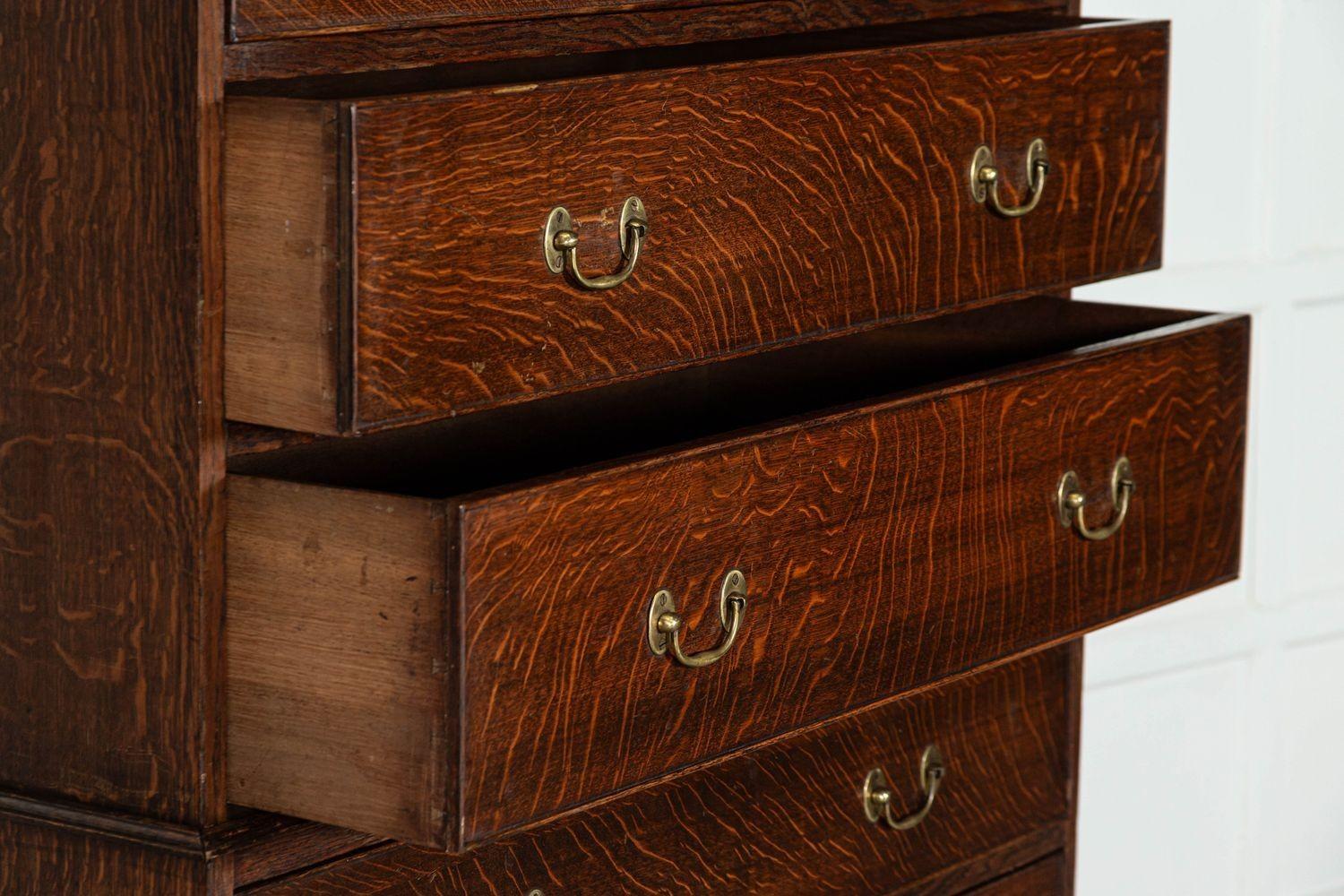 Cassettiera Tallboy grande in Oak in vendita 3