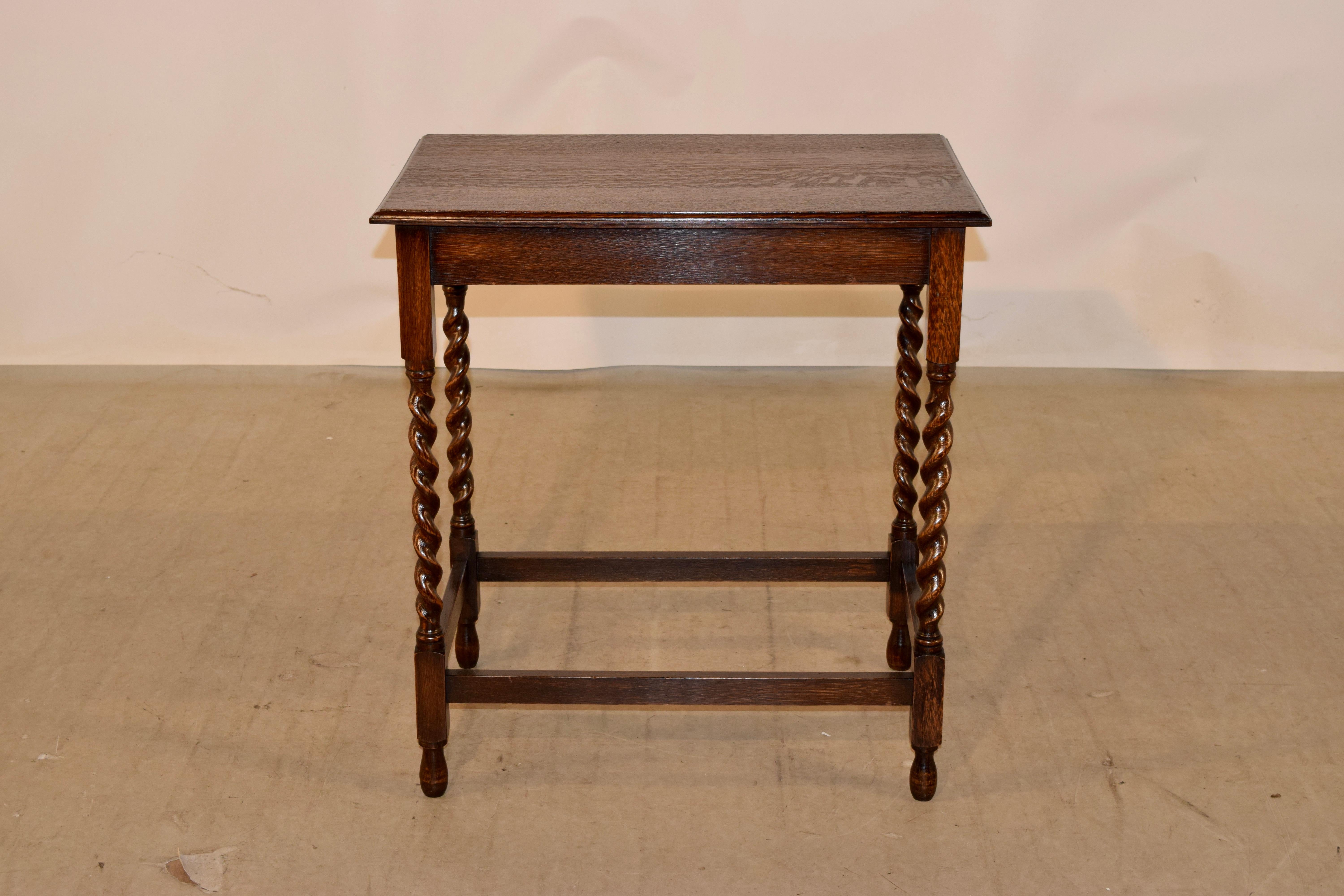 Early 20th Century Large English Occasional Table, circa 1900