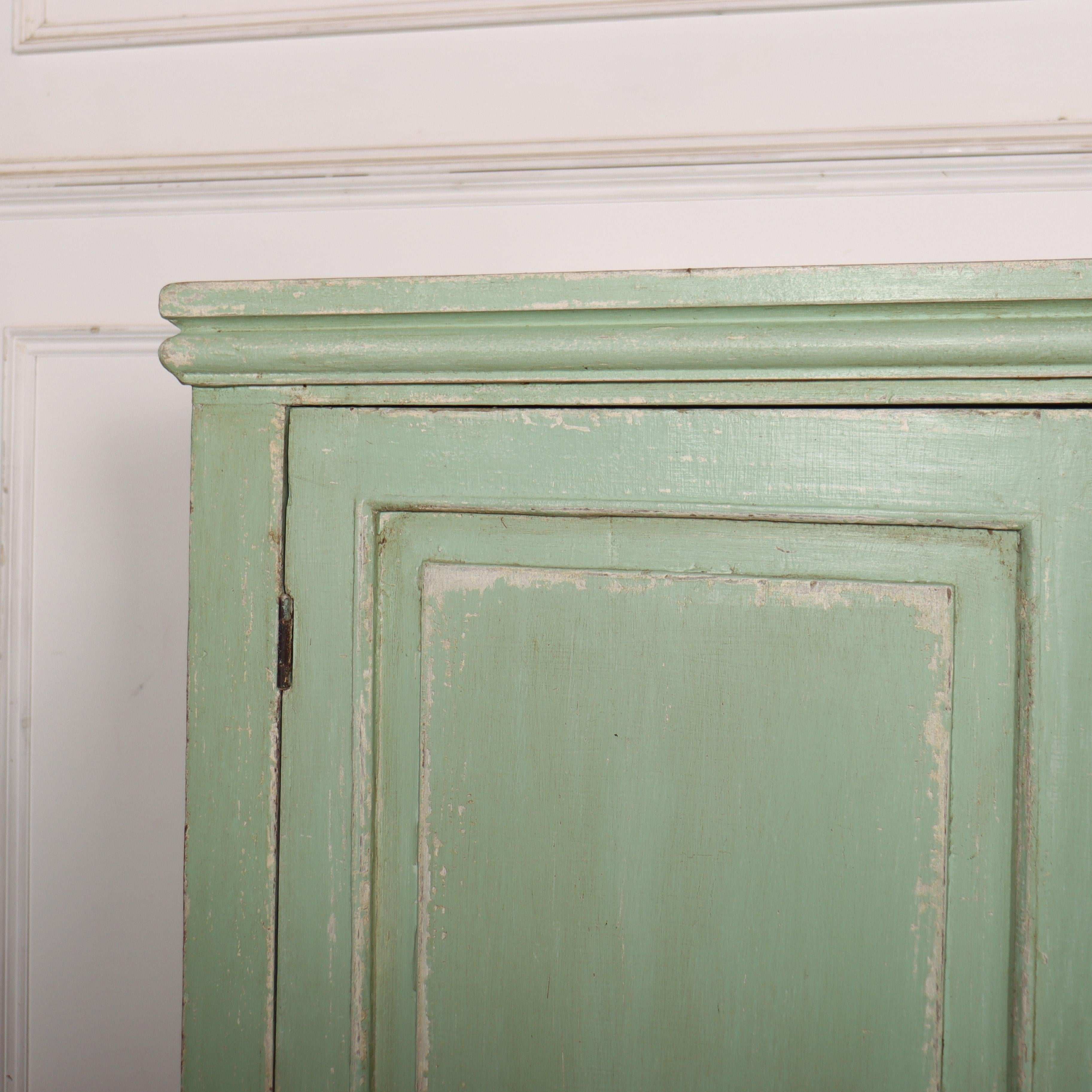 Grande buffet inglese dipinto a quattro ante in quercia con grande capacità di stoccaggio. 1890.


Codice: 9167

Dimensioni:
L: 80,5