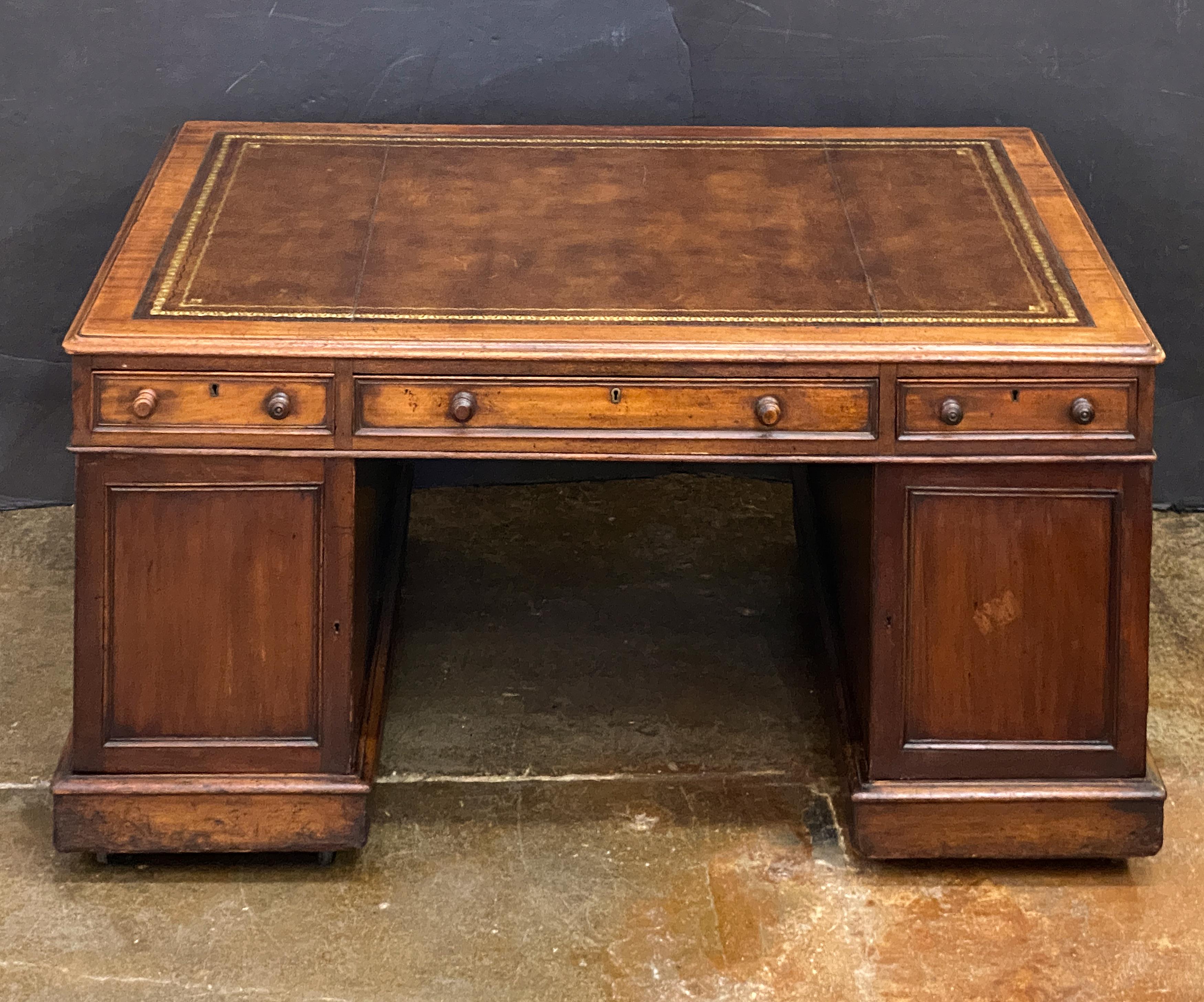 Edwardian Large English Partner's Pedestal Desk of Mahogany with Embossed Leather Top For Sale
