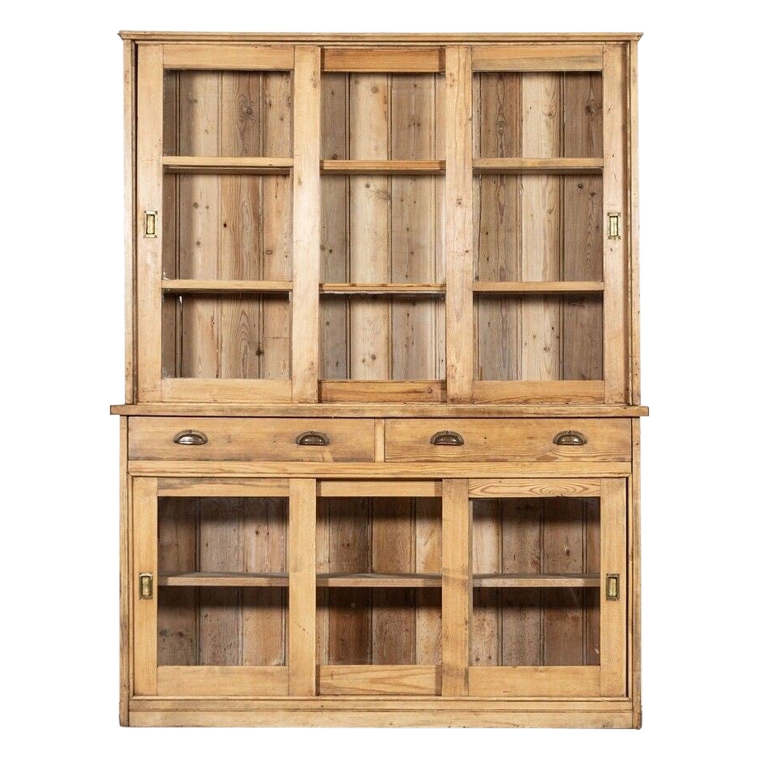 Große glasierte Kommode aus englischer Kiefer im Angebot