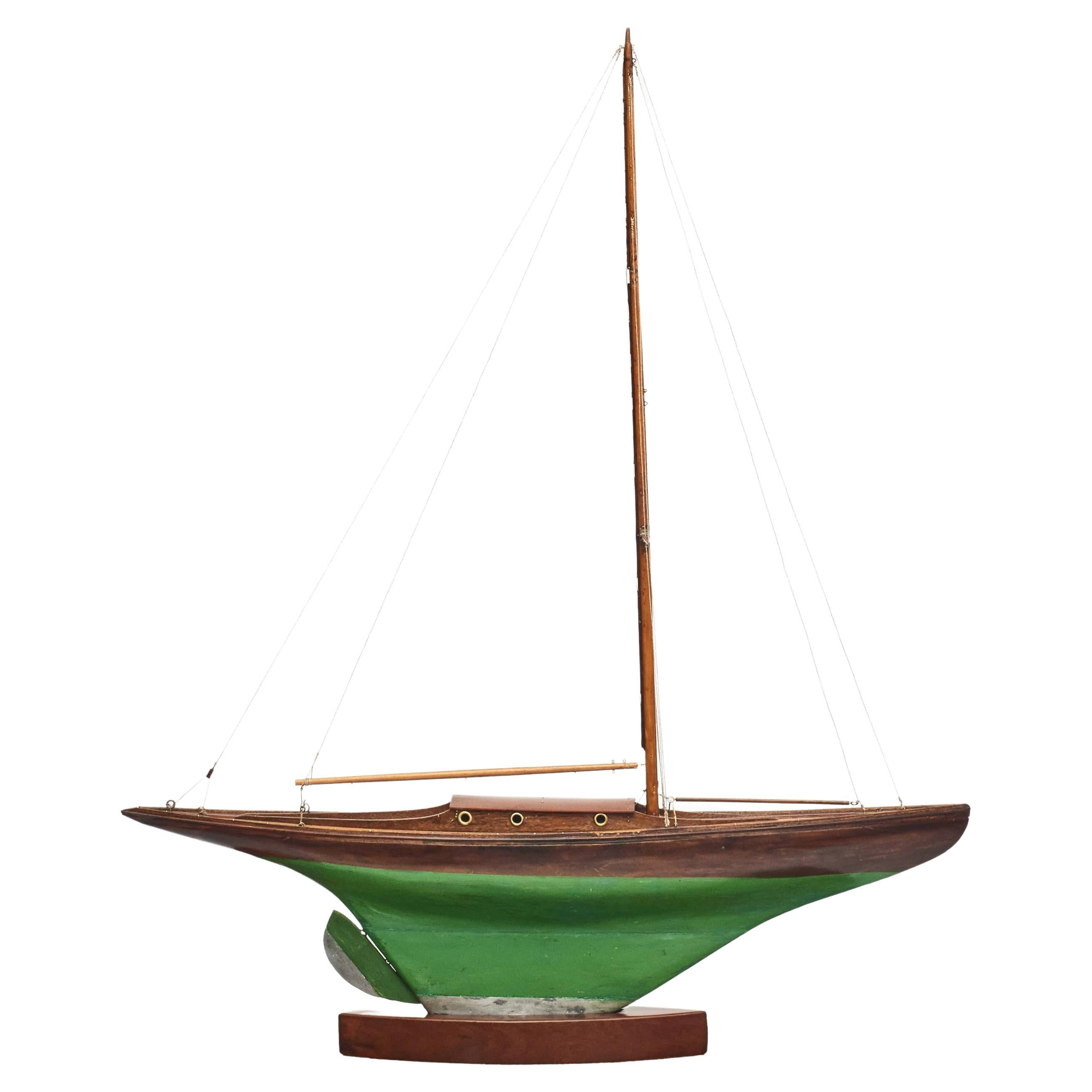 Large English Pond Yacht / Ship Model C 1930 For Sale