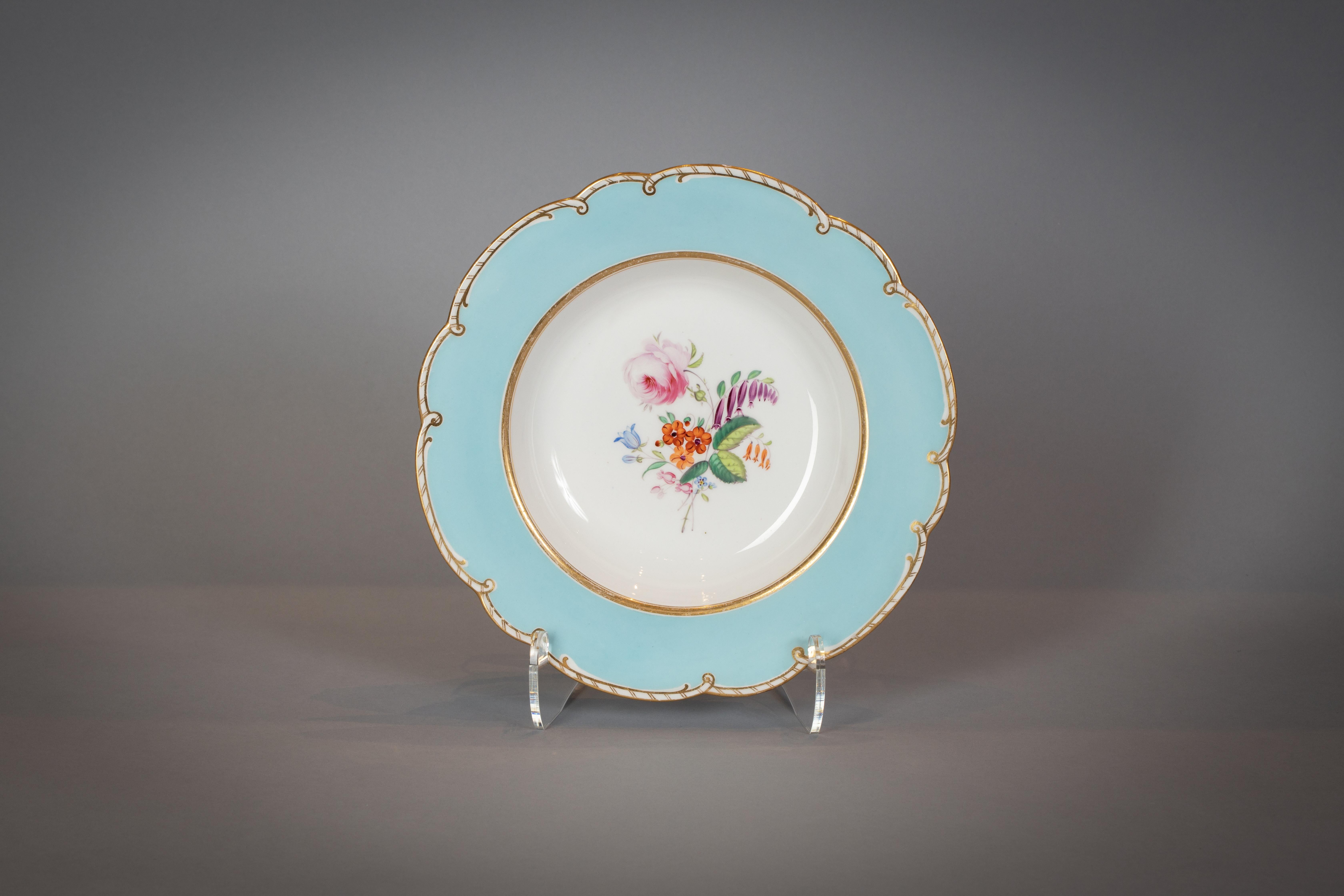 Large English Porcelain Dinner Service, Minton, circa 1845 For Sale 7