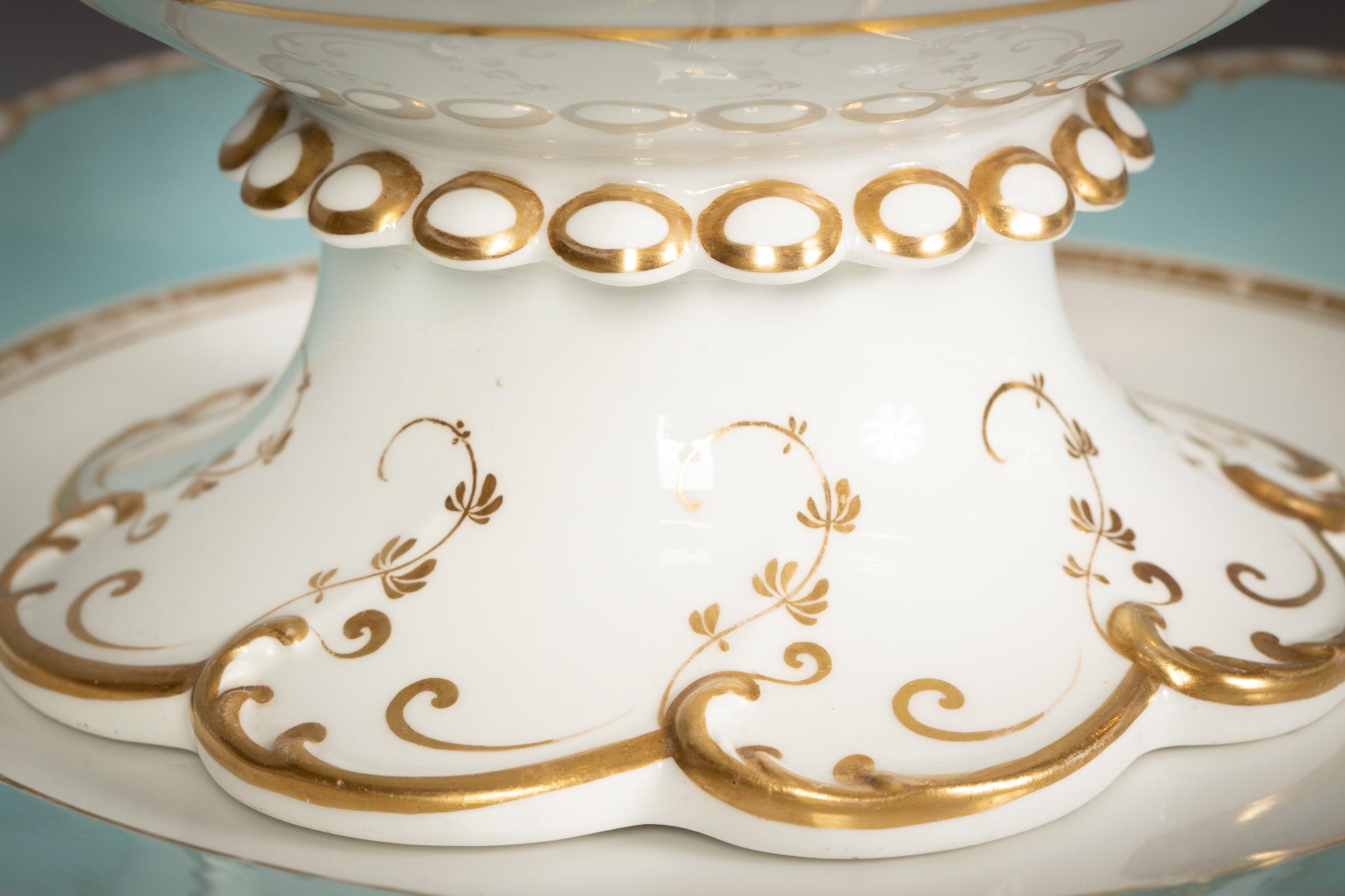 Large English Porcelain Dinner Service, Minton, circa 1845 For Sale 14