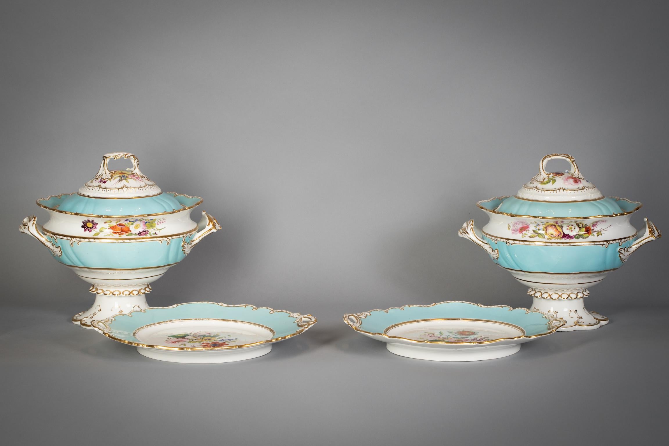 Large English Porcelain Dinner Service, Minton, circa 1845 For Sale 15