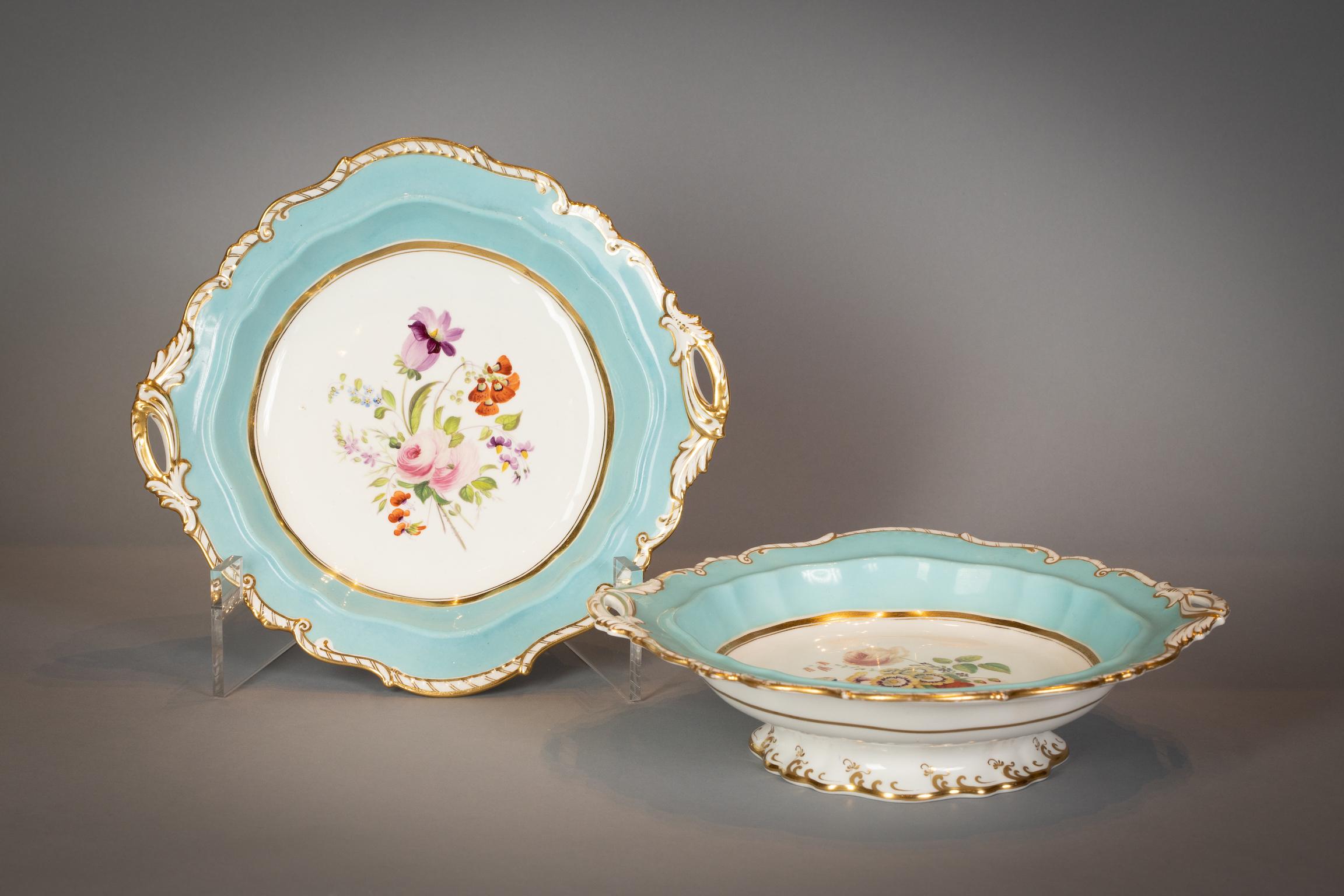 Large English Porcelain Dinner Service, Minton, circa 1845 For Sale 13