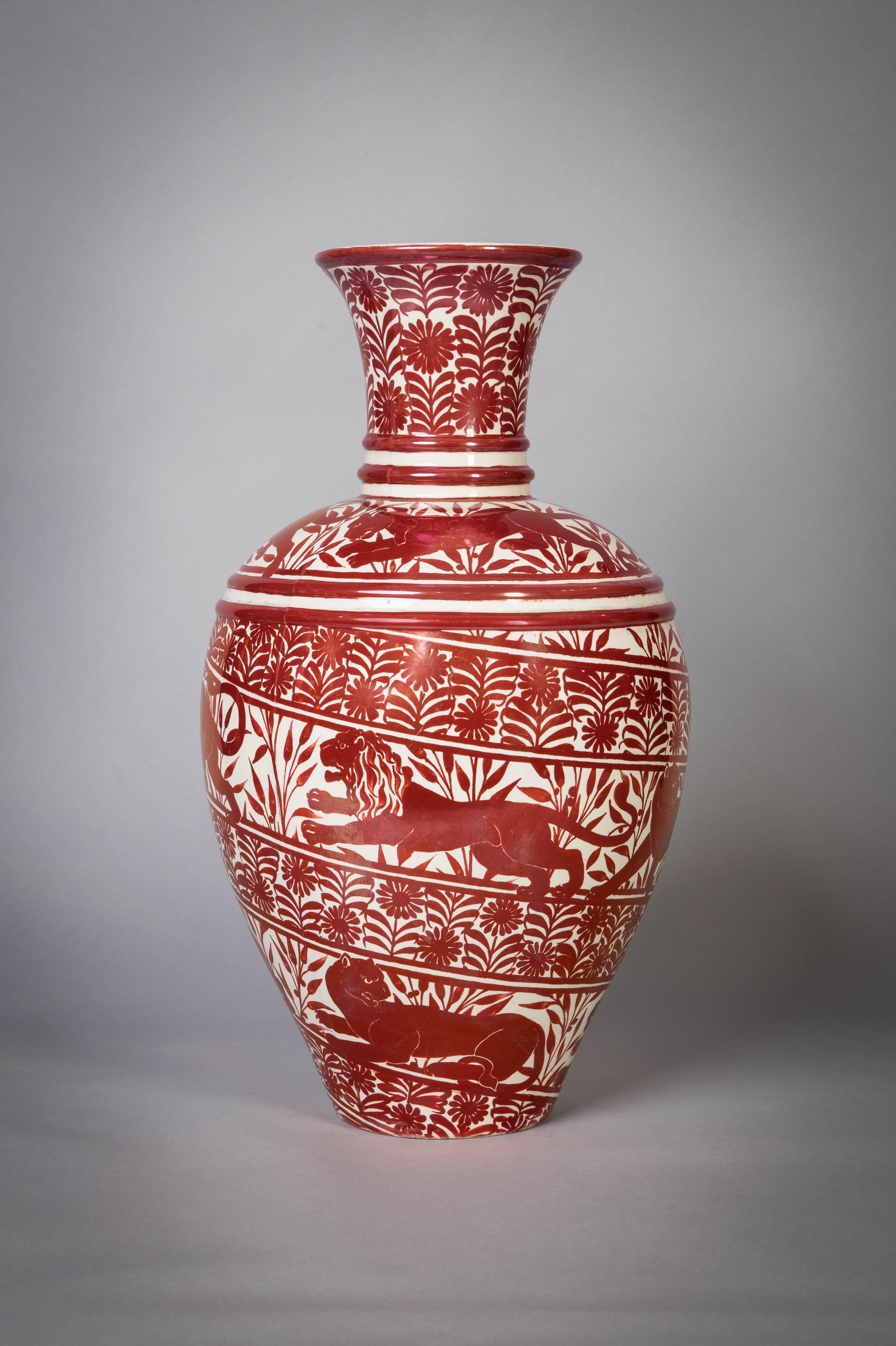Large English Porcelain Ruby Lustre Vase, William De Morgan, circa 1900 In Good Condition In New York, NY