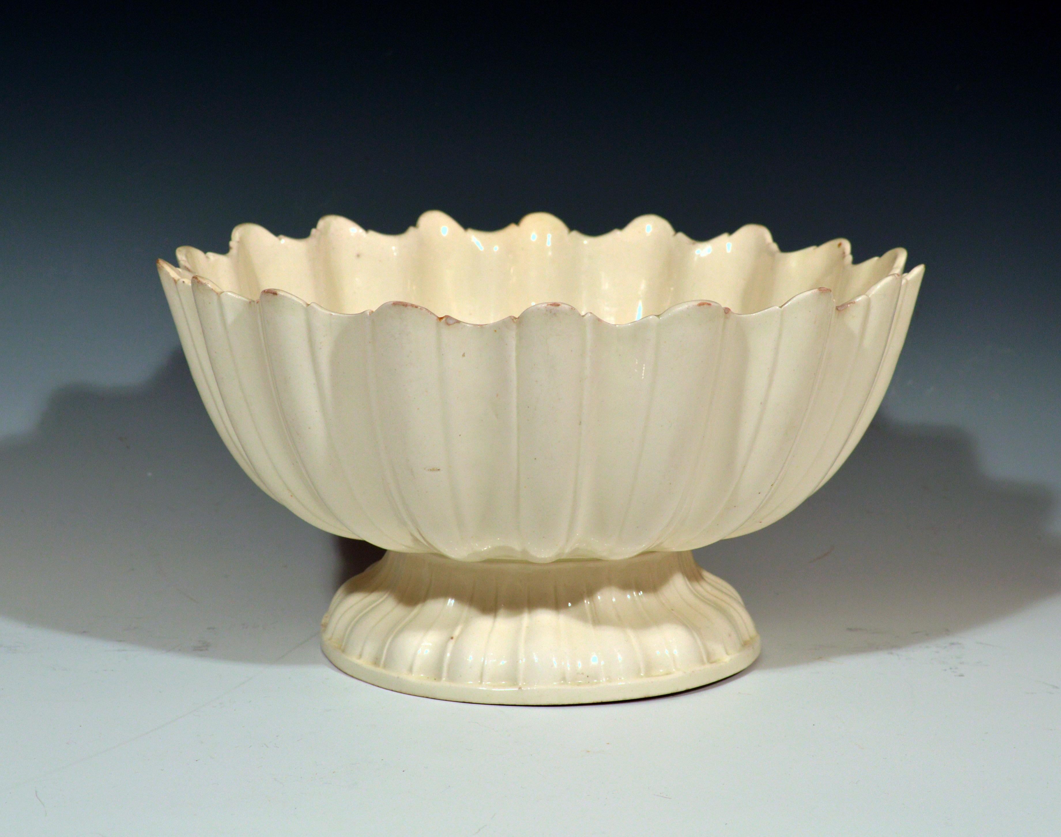 18th Century Large English Pottery Circular Plain Creamware Fruit Bowl, circa 1780s-1790s