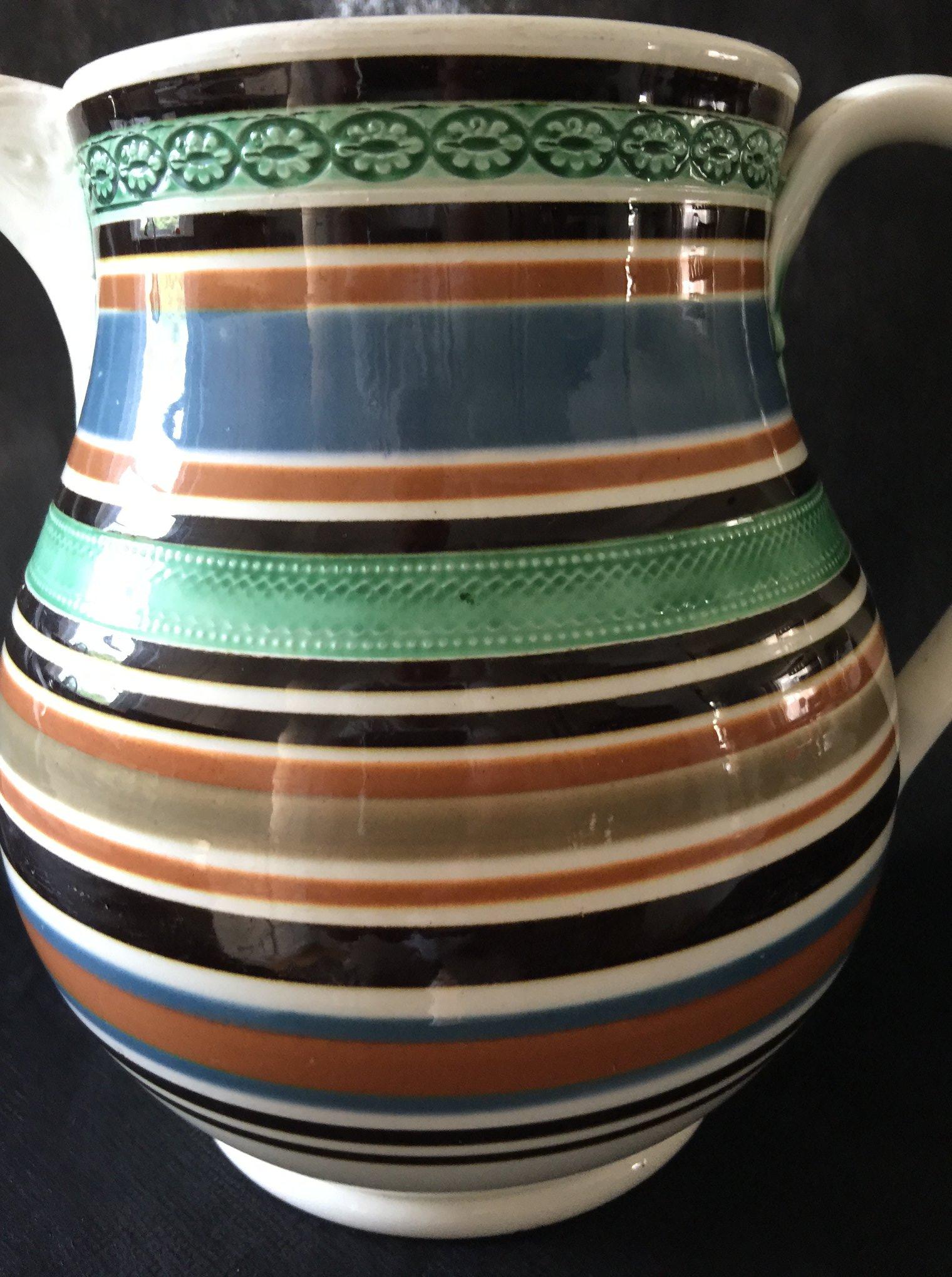 Large English Pottery Mocha Jug, circa 1800-1820 In Good Condition In Downingtown, PA
