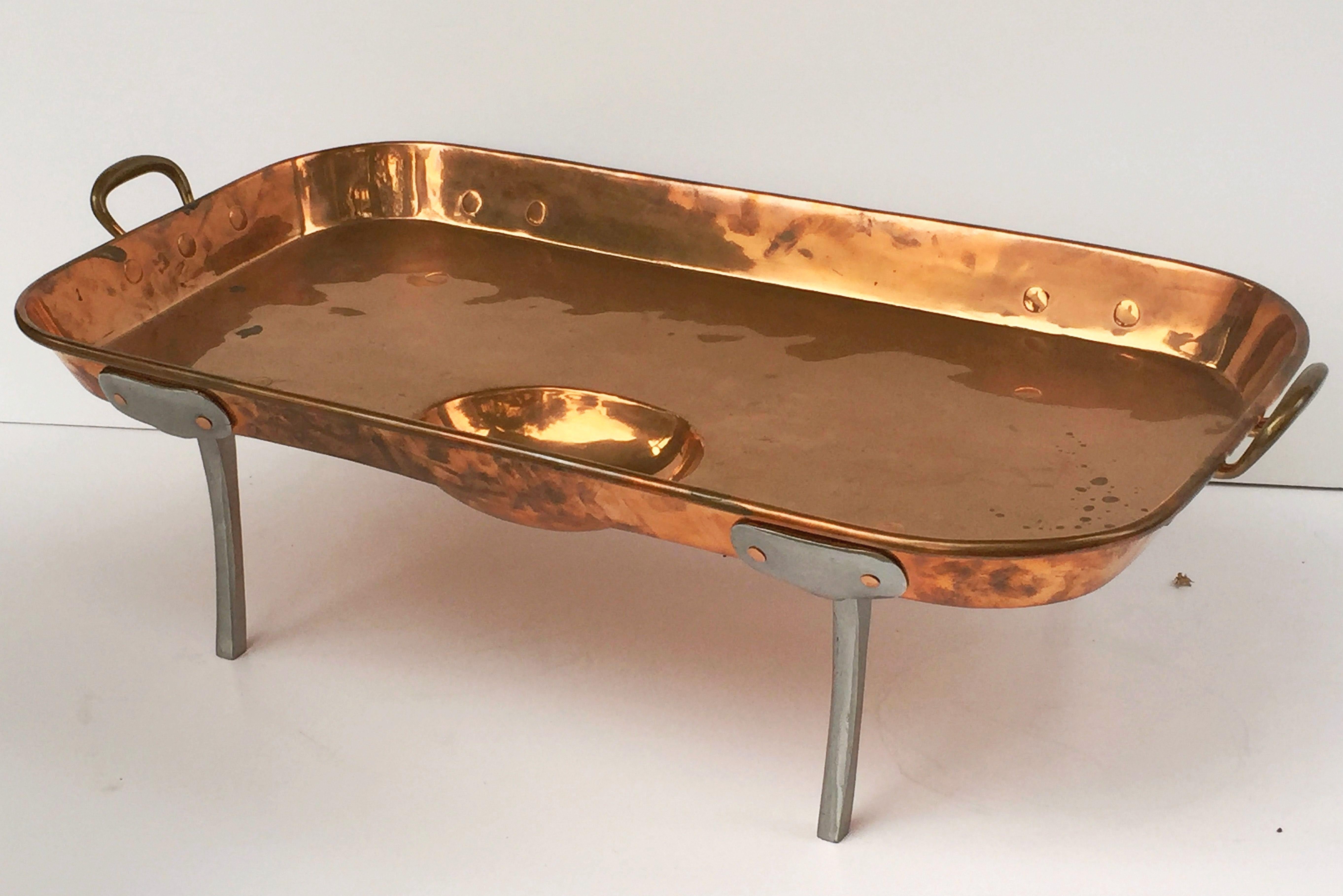 Large English Rectangular Copper Serving Tray or Platter on Steel Feet In Good Condition In Austin, TX