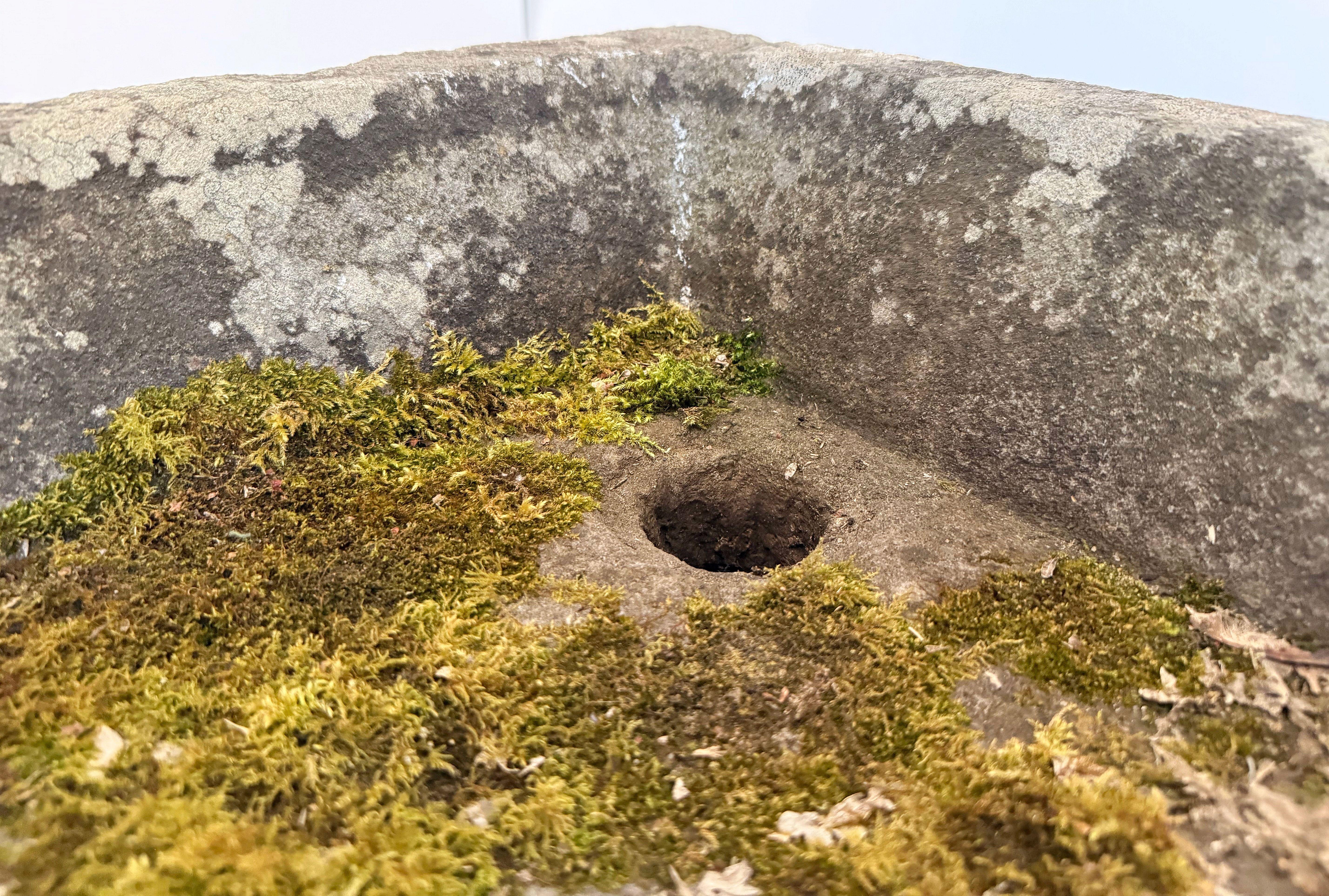 Large English Rectangular Garden Stone Sink or Trough In Good Condition For Sale In Austin, TX