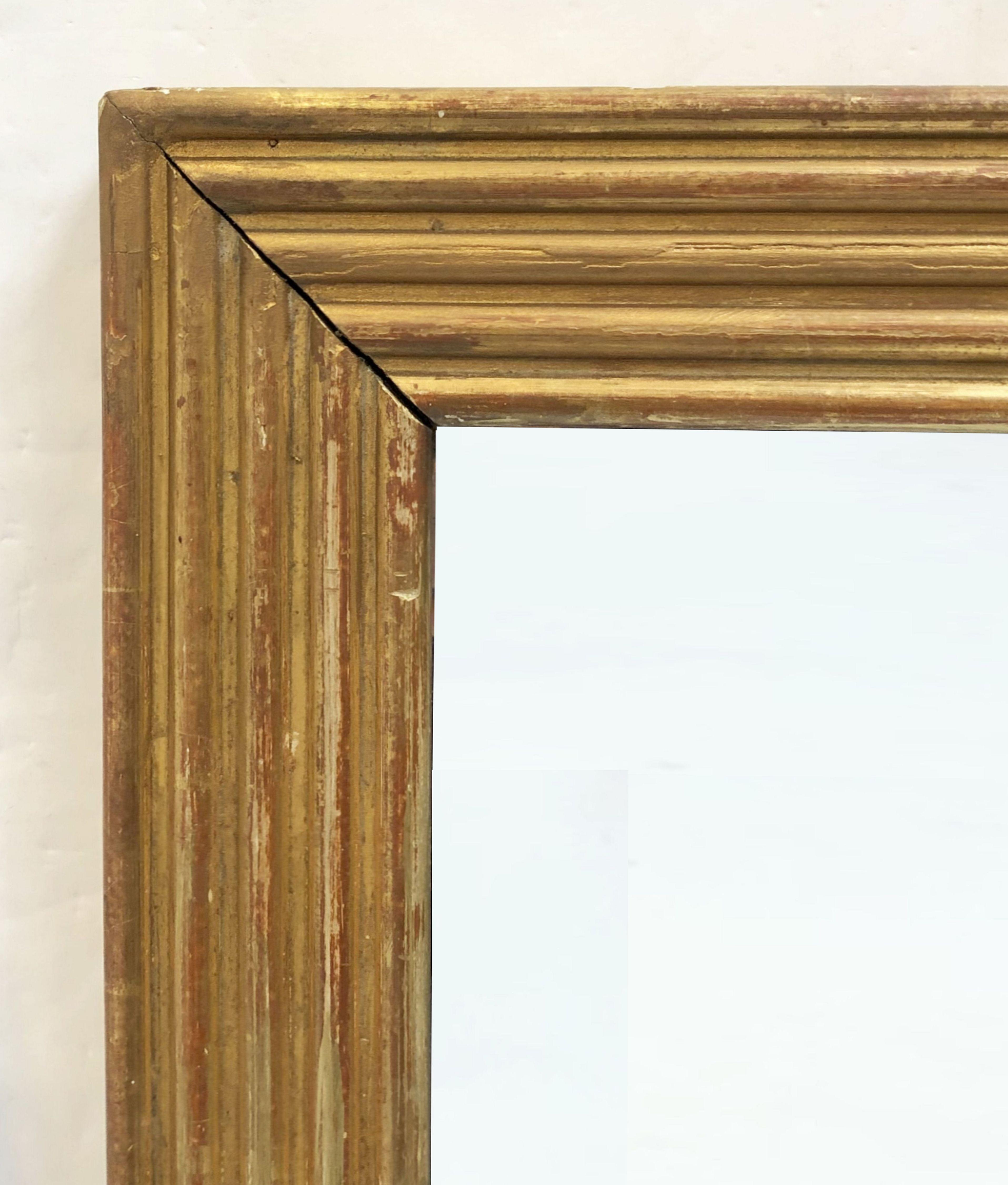 Large English Rectangular Mirror with Ribbed Gilt Frame (H 39 1/2 x W 29 1/2) In Good Condition In Austin, TX