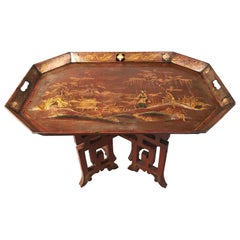 Grande table à plateau en tôle japonaise de style Régence anglaise et Chinoiserie