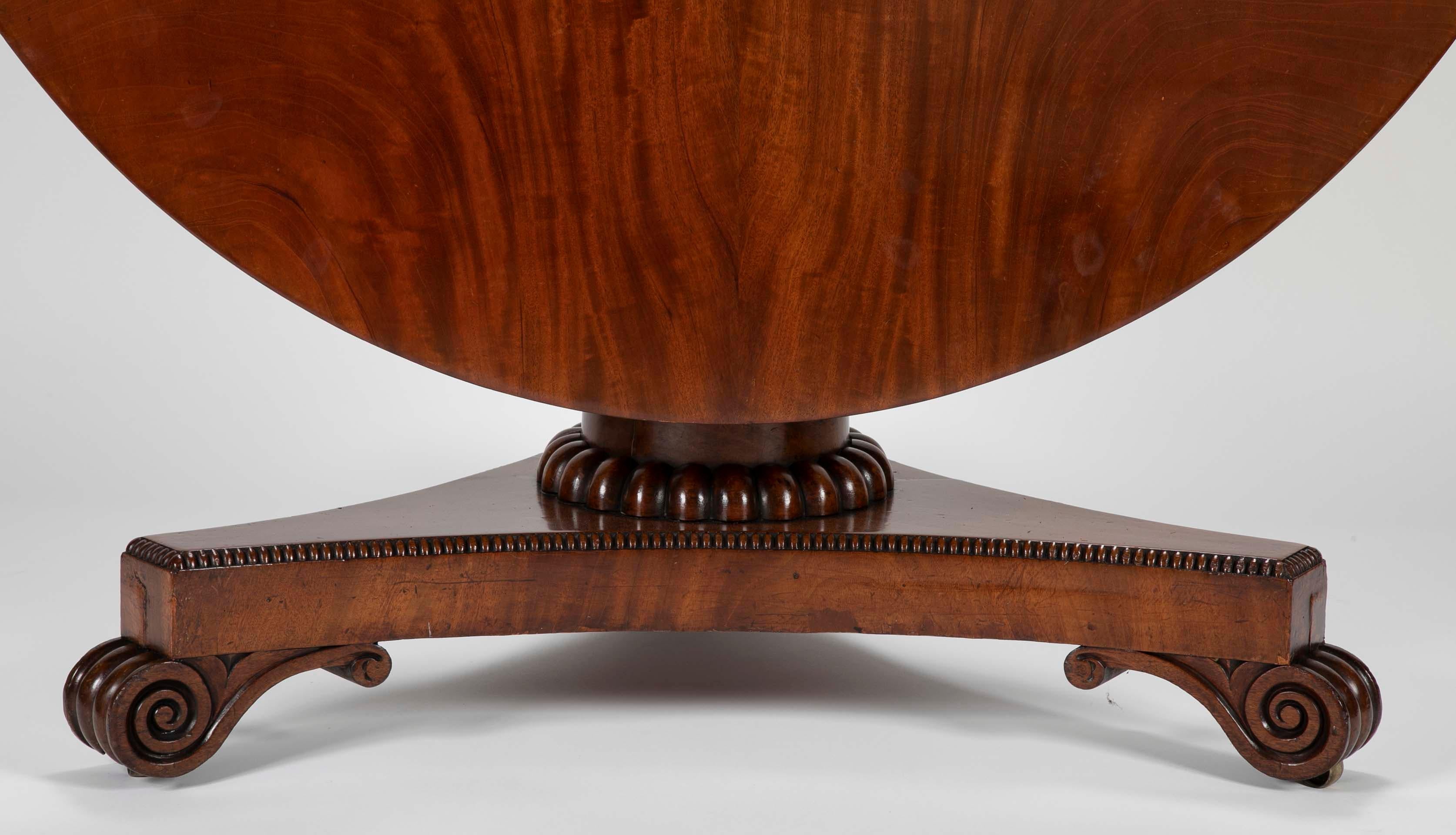 Large English Regency Crotch Mahogany Tilt-Top Table 4