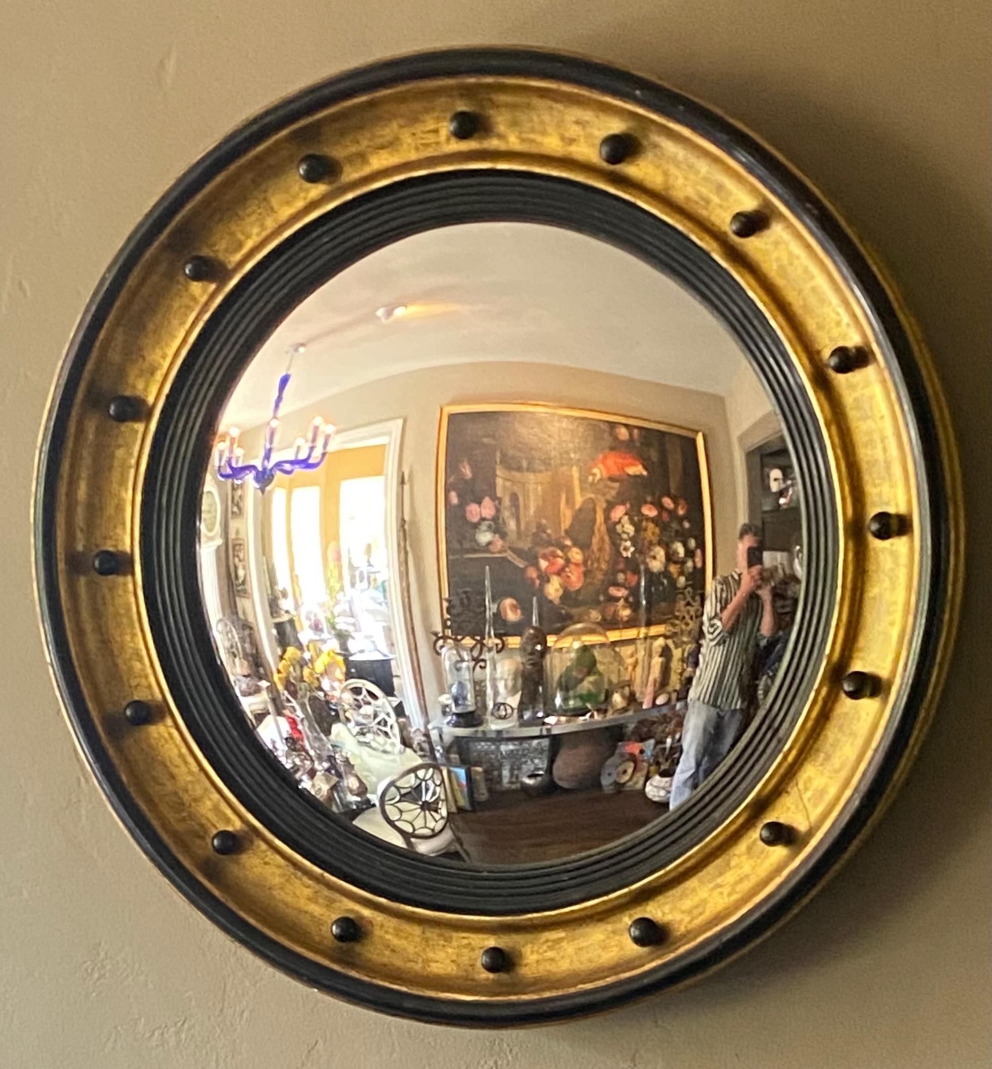 Large English Regency Gilt Convex Mirror, Early 19th Century 3