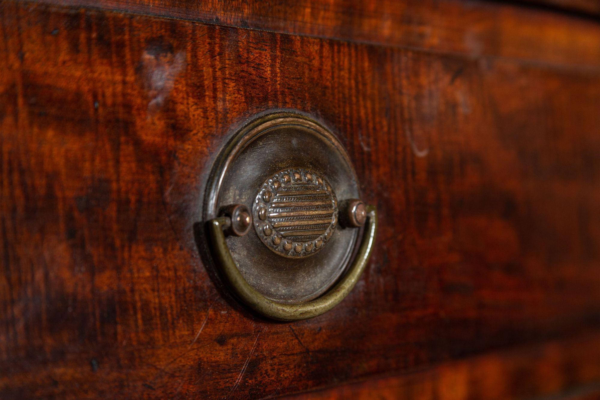 Grande libreria secretaire inglese Regency in mogano smaltato in vendita 2