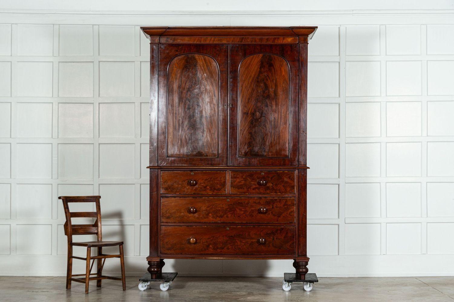 Large English Regency Mahogany Linen Press For Sale 1