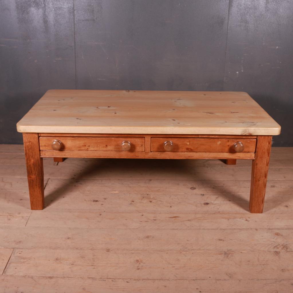 Large 19th C English scrubbed pine coffee table. 1890.

Thickness of top is 4cm.

Dimensions
60 inches (152 cms) wide
35.5 inches (90 cms) deep
22.5 inches (57 cms) high.