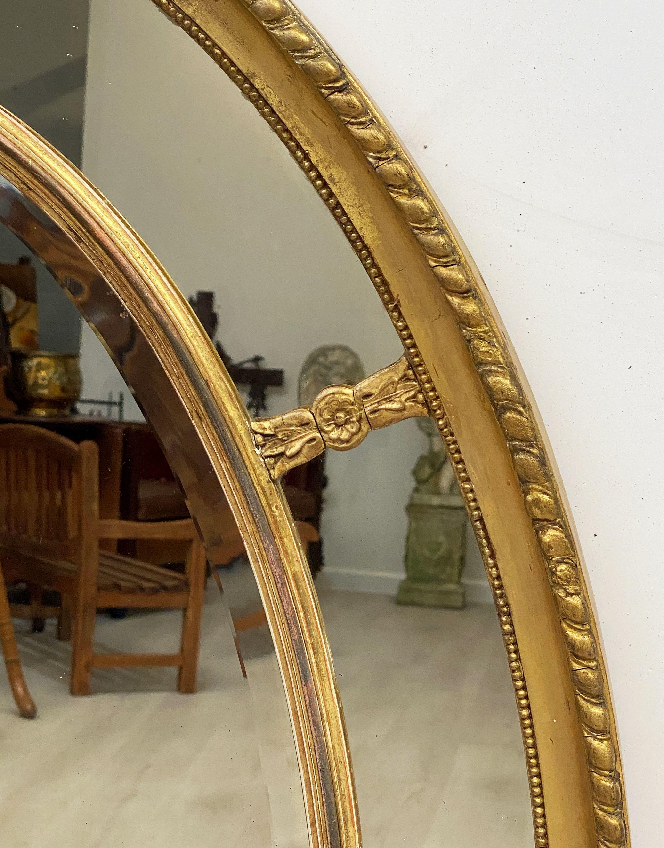 Large English Segmented Gilt Oval Wall Mirror (H 44 3/4 x W 32 1/4) 4