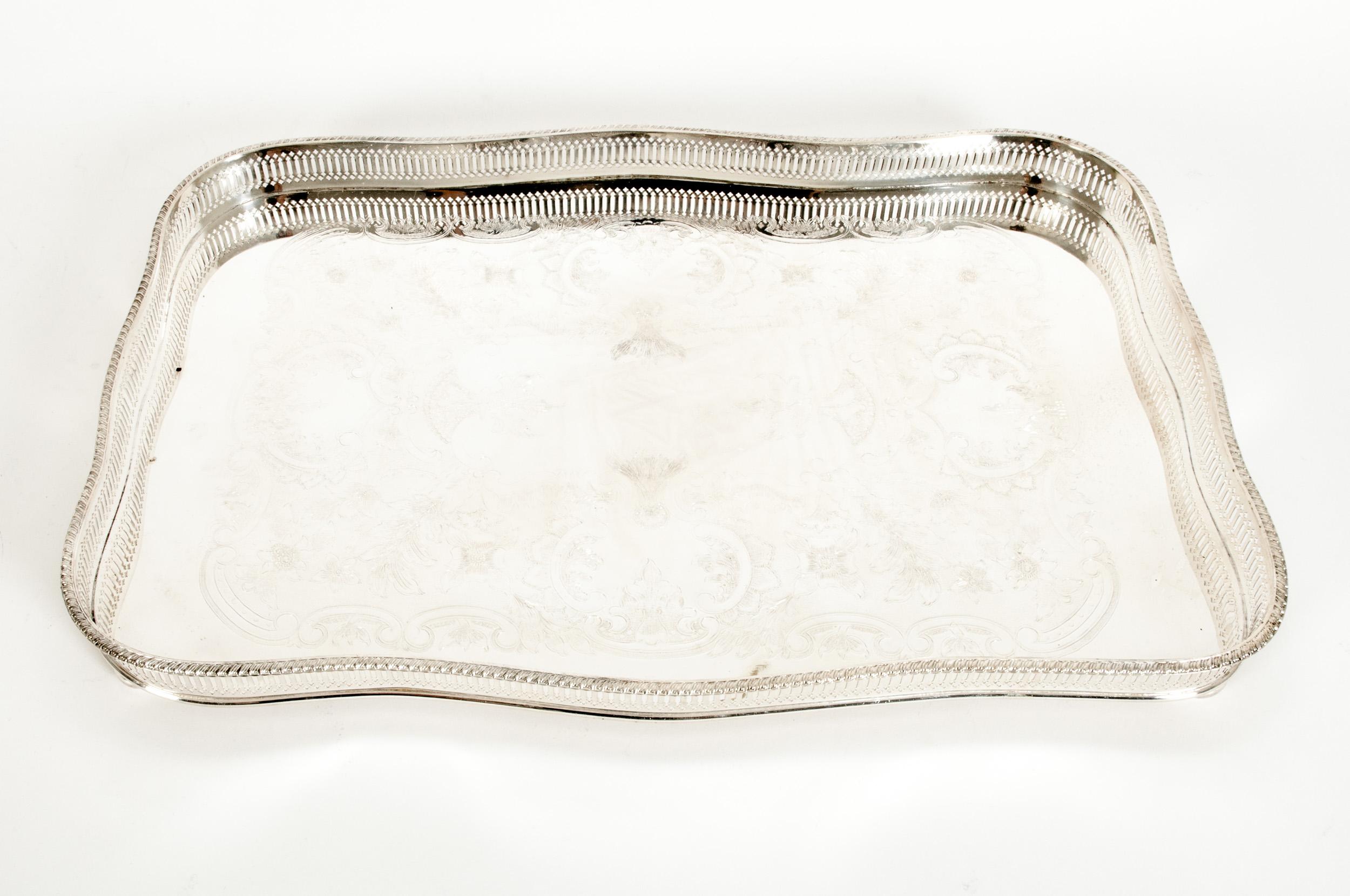 Large English Sheffield Silver Plated Footed Barware Gallery Tray In Excellent Condition In Tarry Town, NY