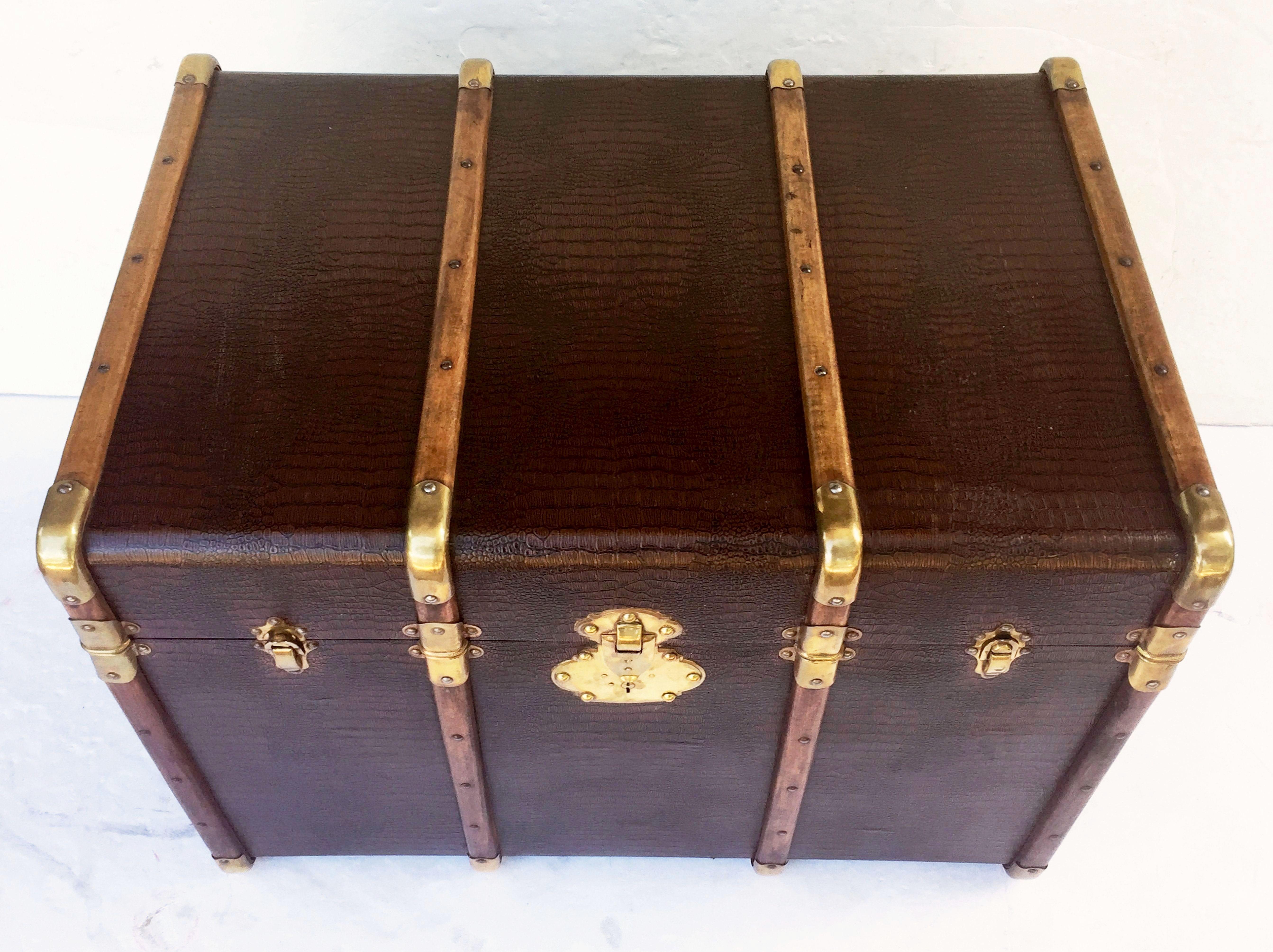 Large English Shipping Trunk of Brass-Bound Paneled Wood In Good Condition In Austin, TX