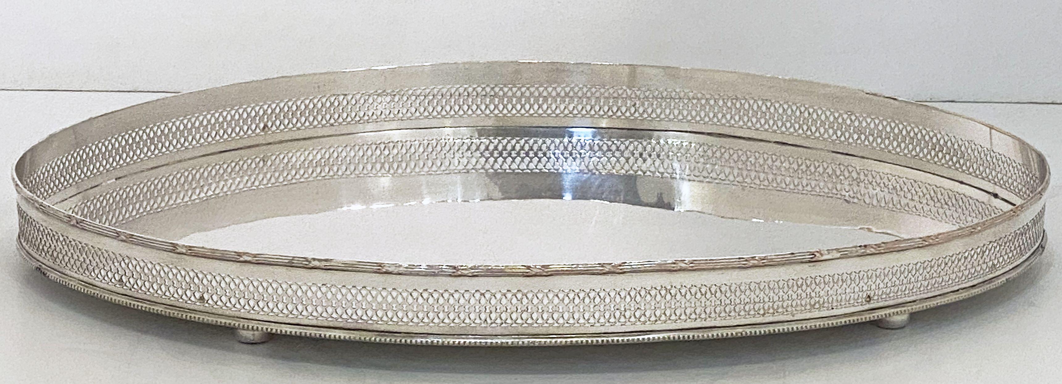 Large English Silver Oval Gallery Serving or Drinks Tray In Good Condition In Austin, TX